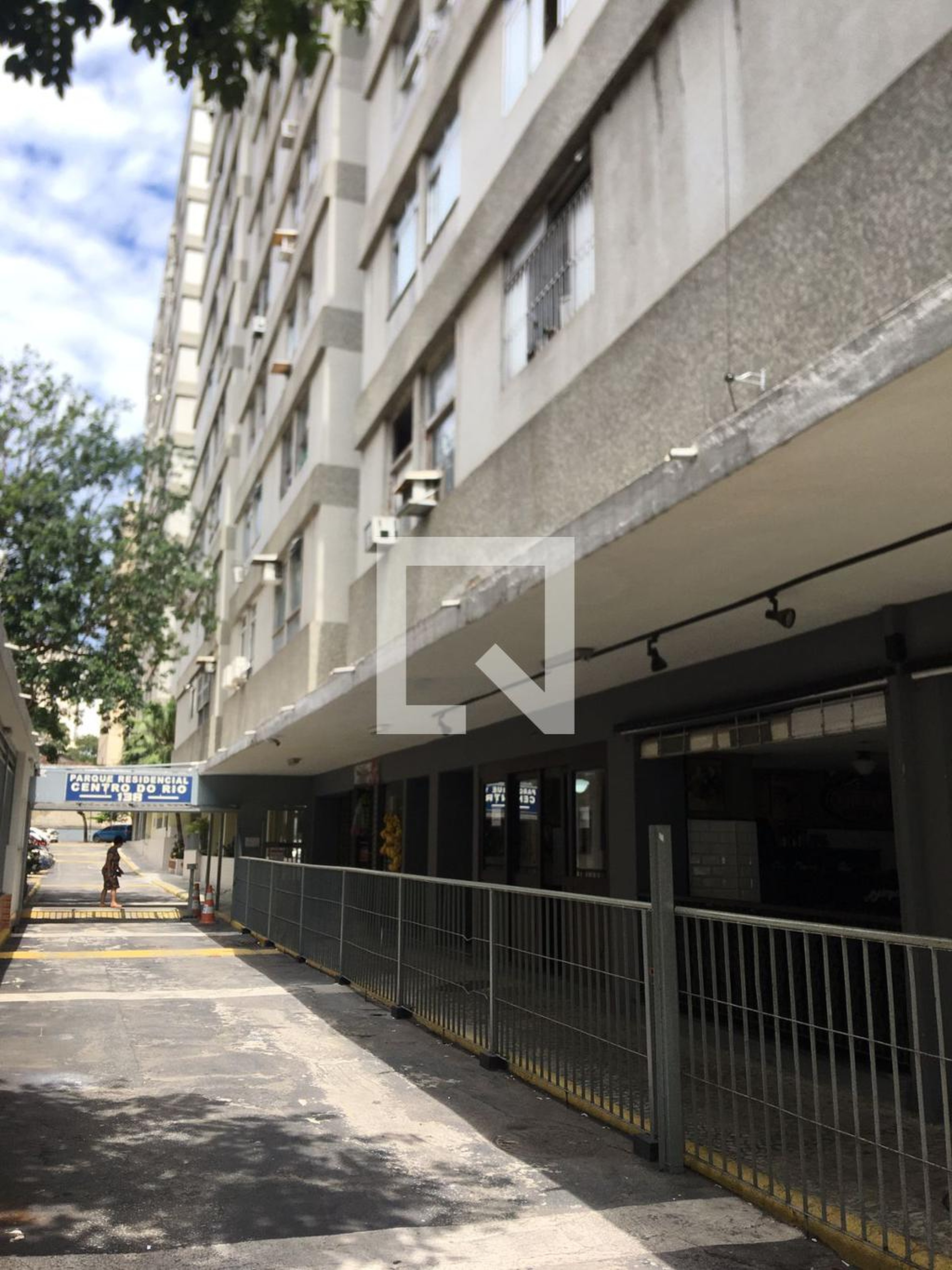 Fachada Condomínio em Rua dos Inválidos 138, 308