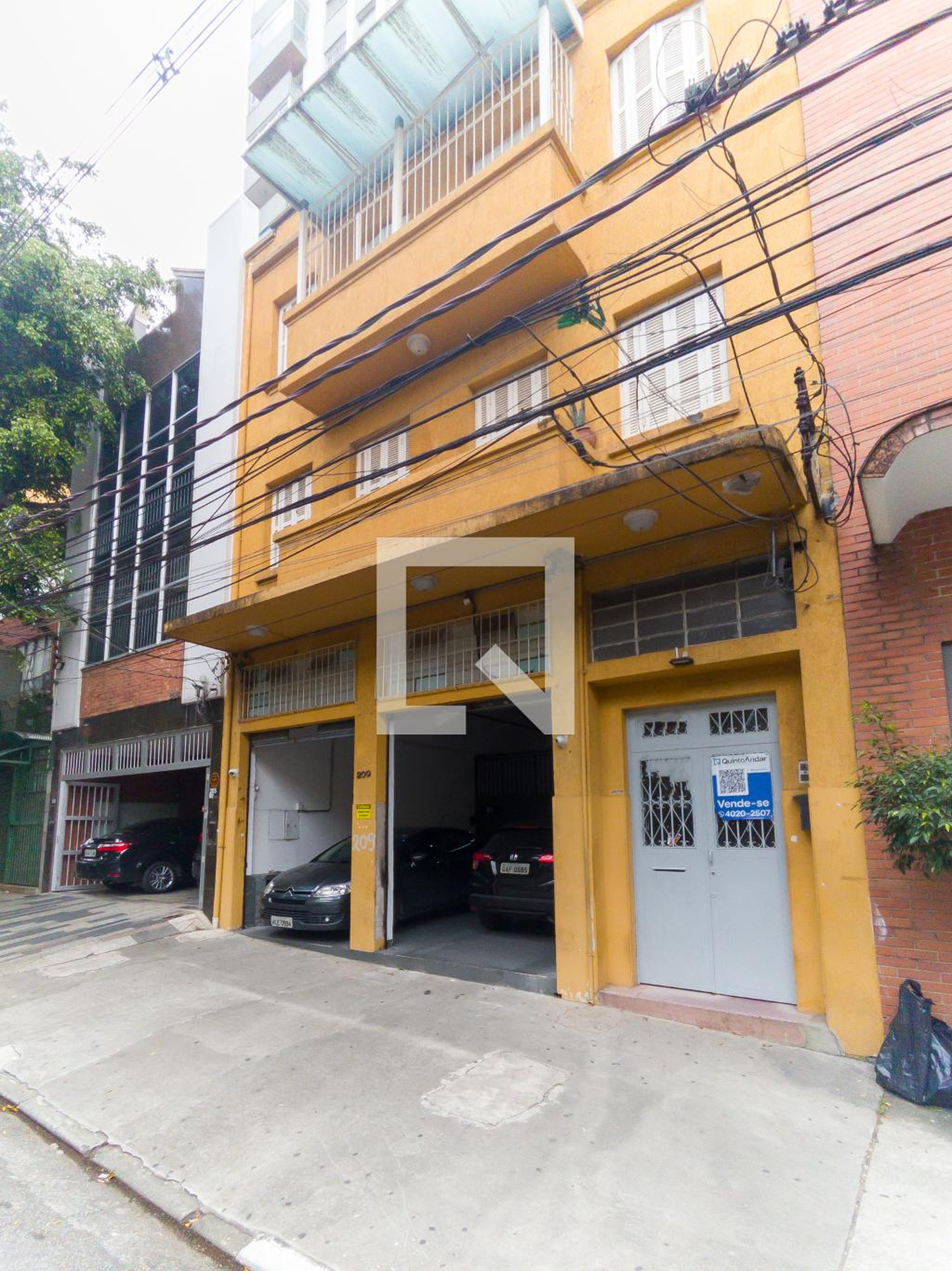 Fachada Condomínio em Rua Lubavitch, 213