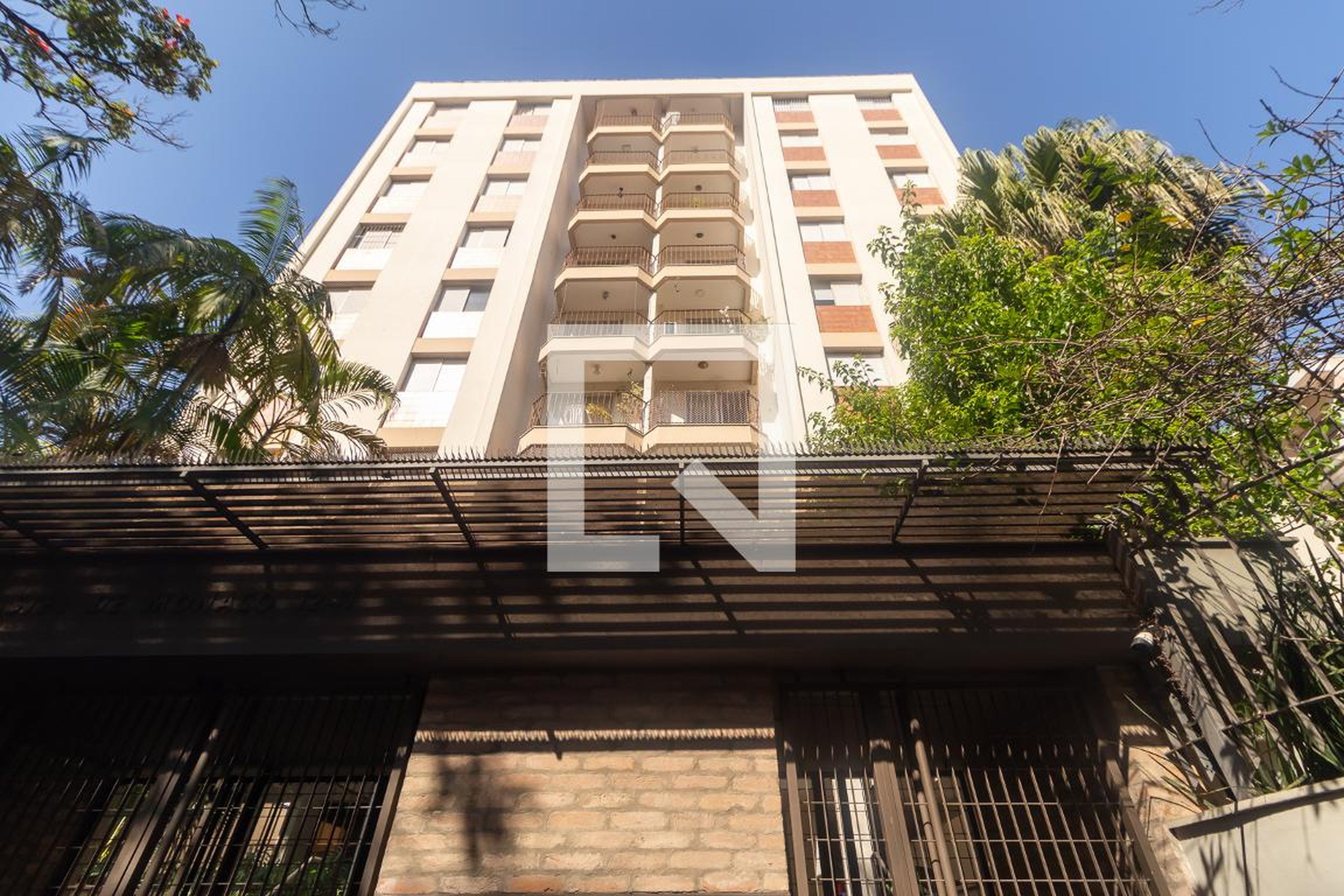 Fachada Condomínio Castelo de Mônaco