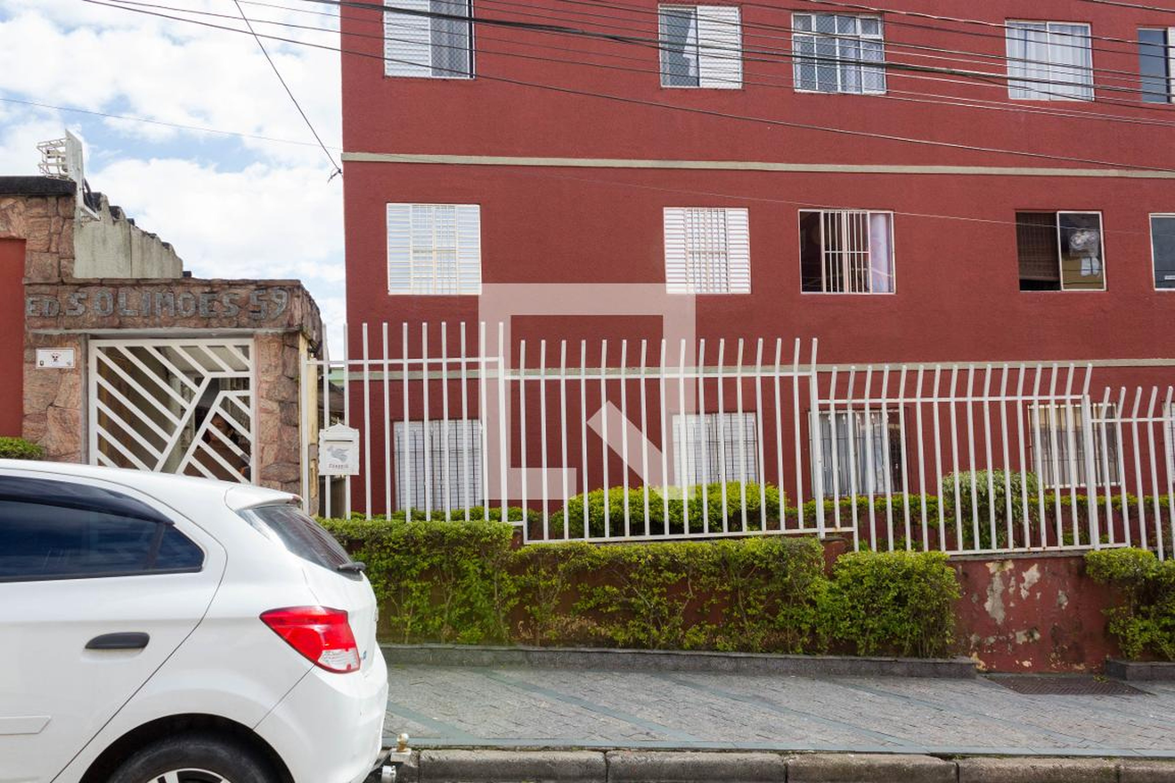 Fachada Condomínio em Rua Mario Trabachini, 59