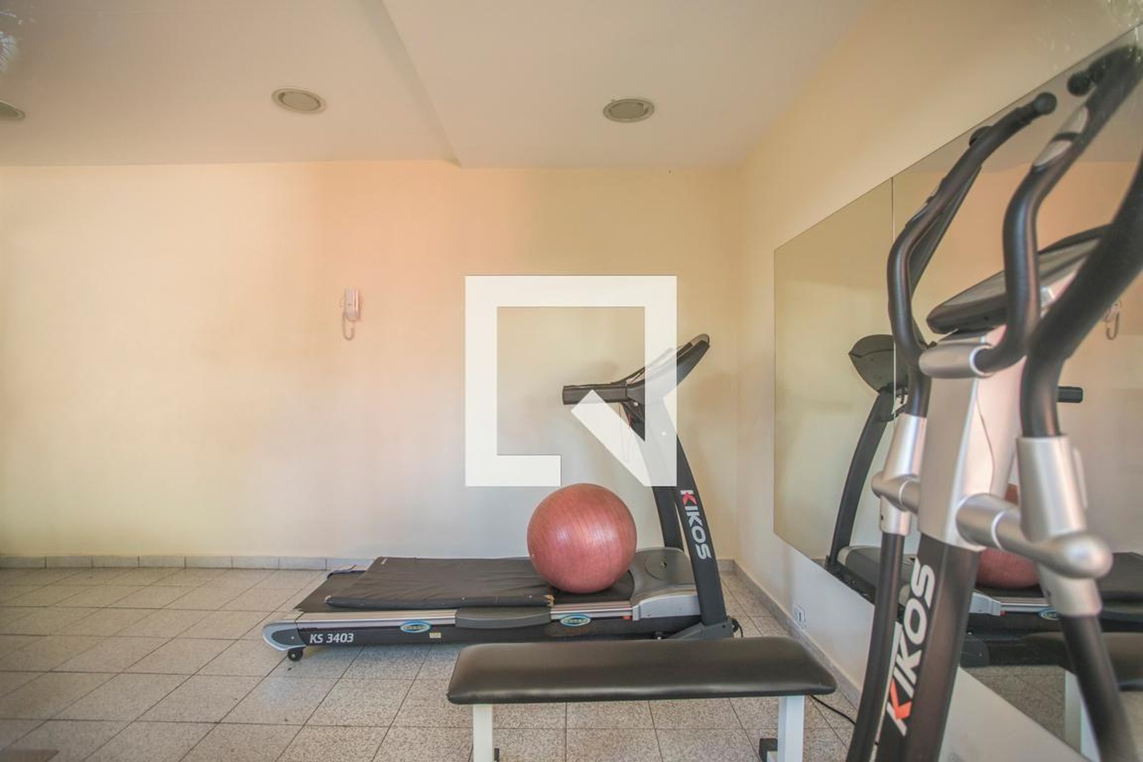 Academia - Ilha de Milo