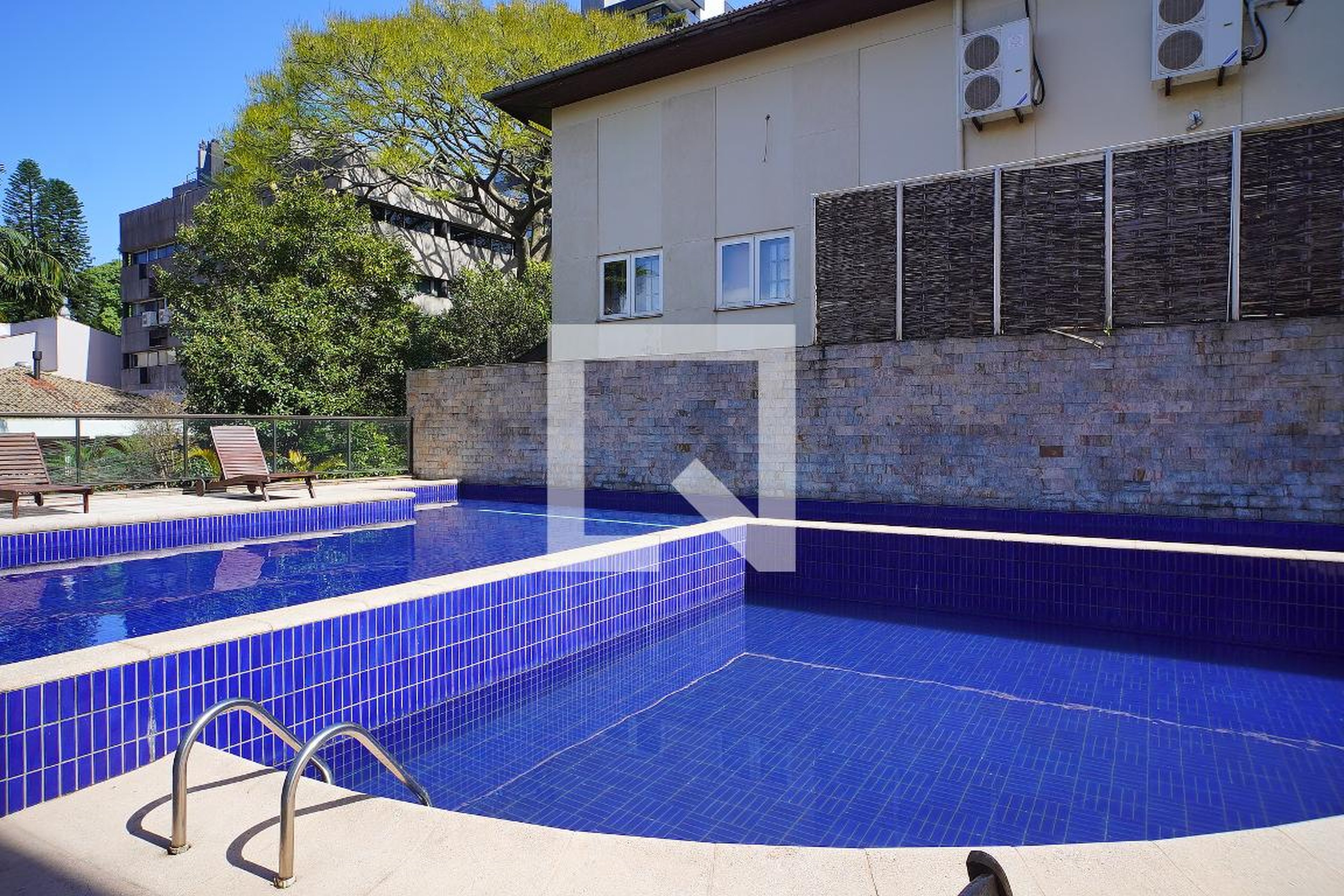 Piscina - Vinte e Cinco de Julho