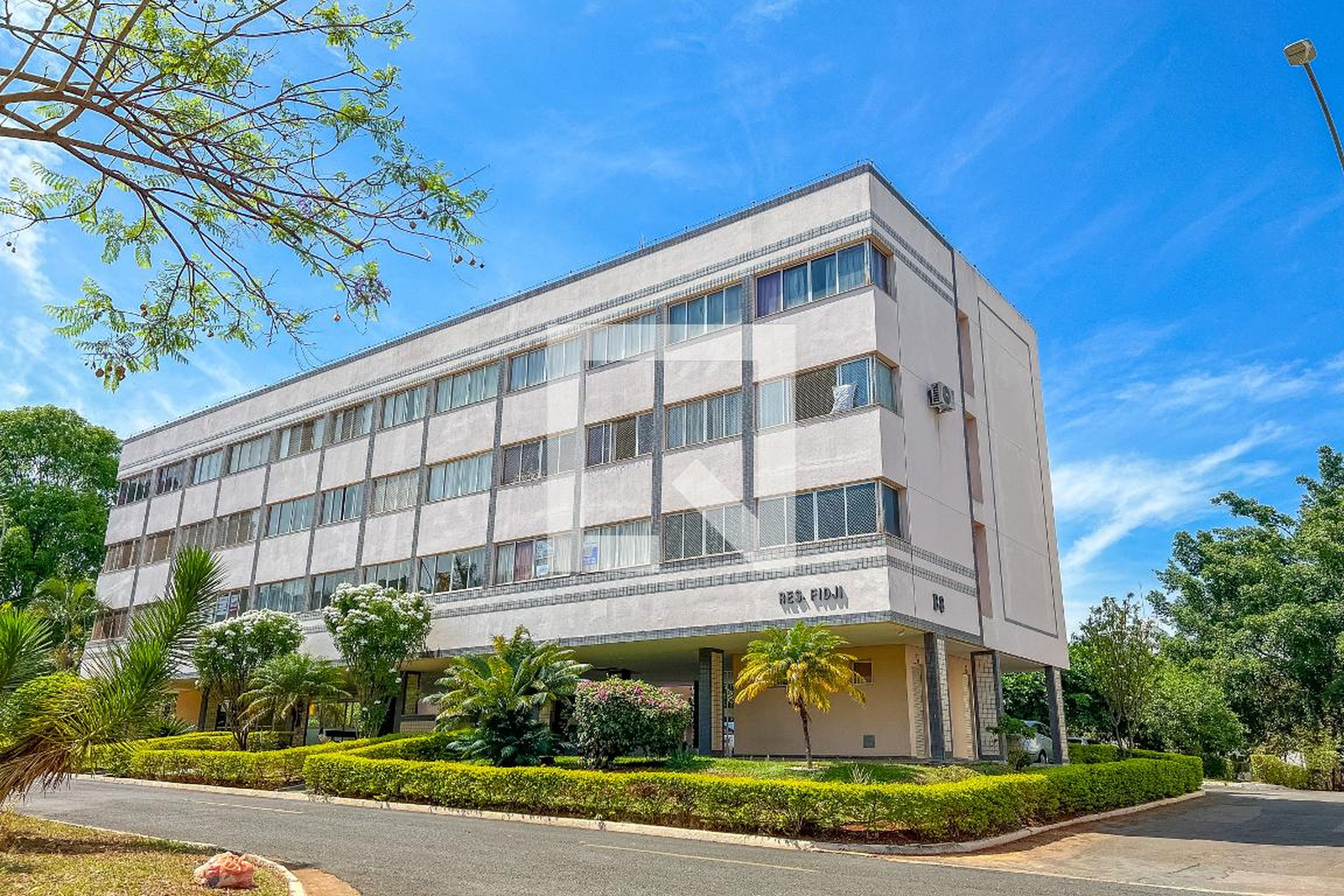 Fachada do Prédio Condomínio em QRSW 6 Bl. B, 8