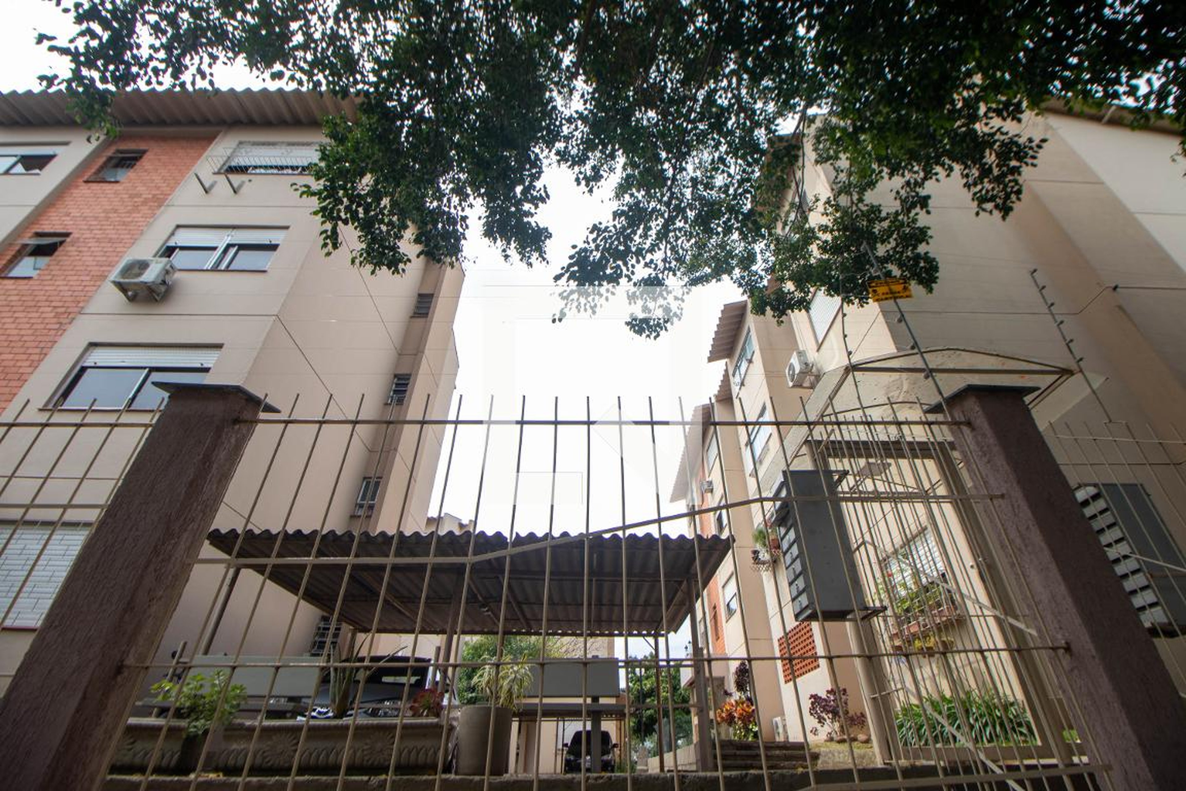 Fachada do Condomínio Condomínio em Avenida Bispo João Scalabrini, 415