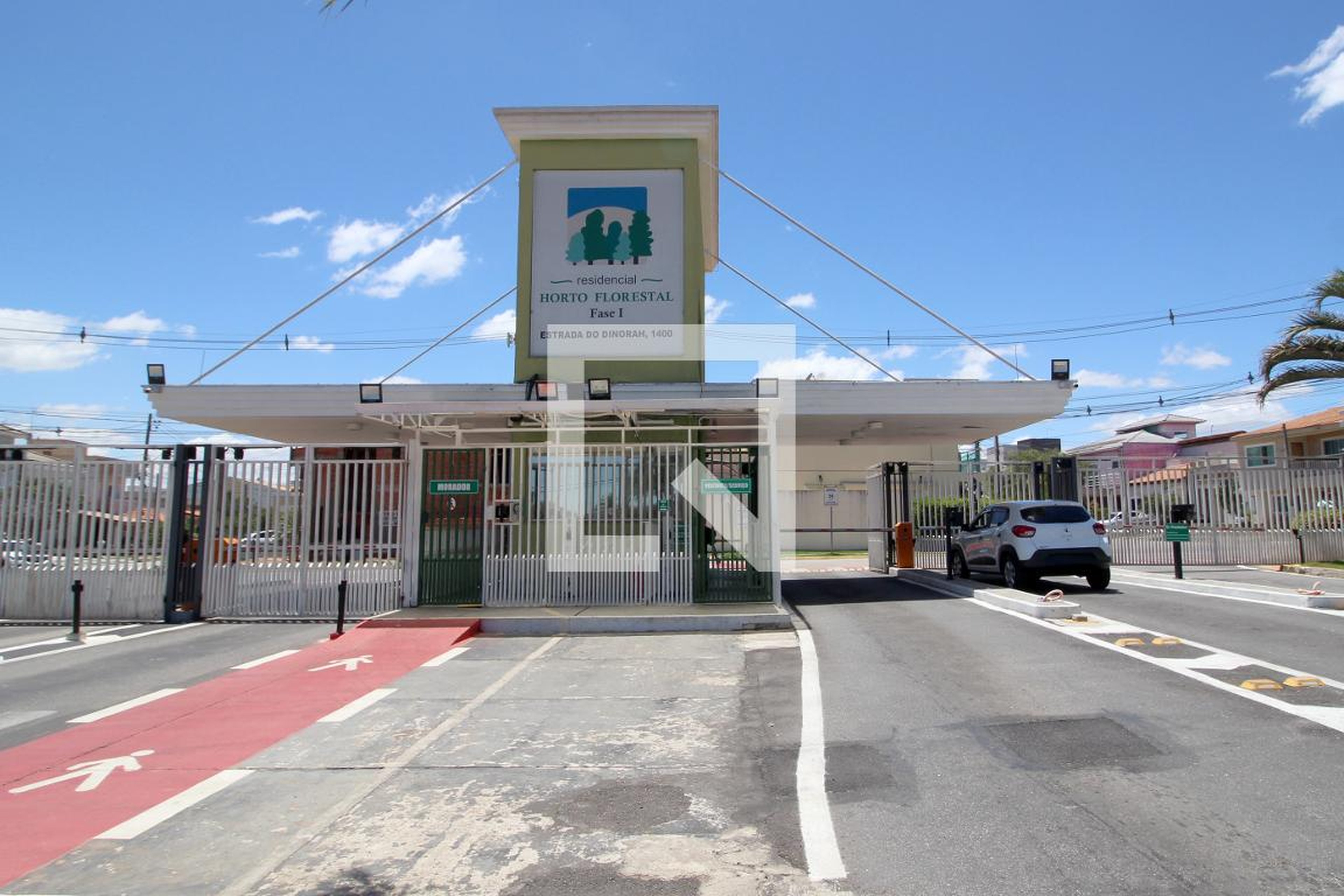 Fachada Condomínio em Rua Neide de Barros Amaro, 181