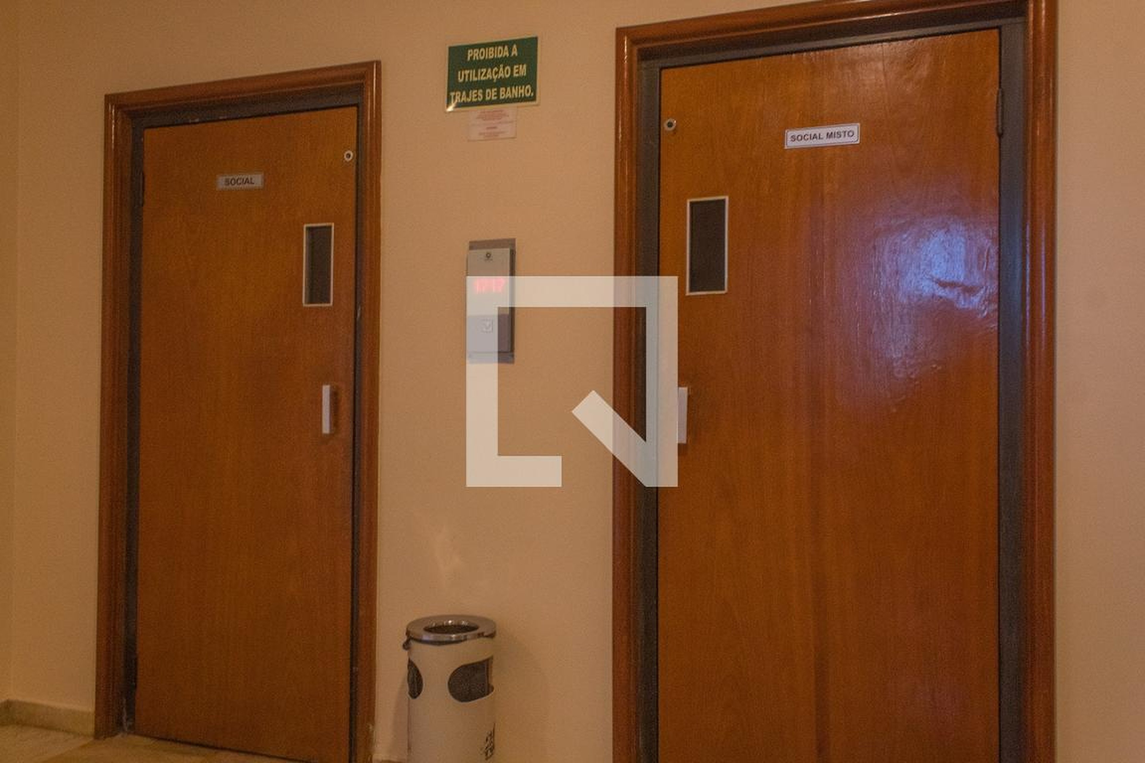 Elevador - Edifício Four Seasons