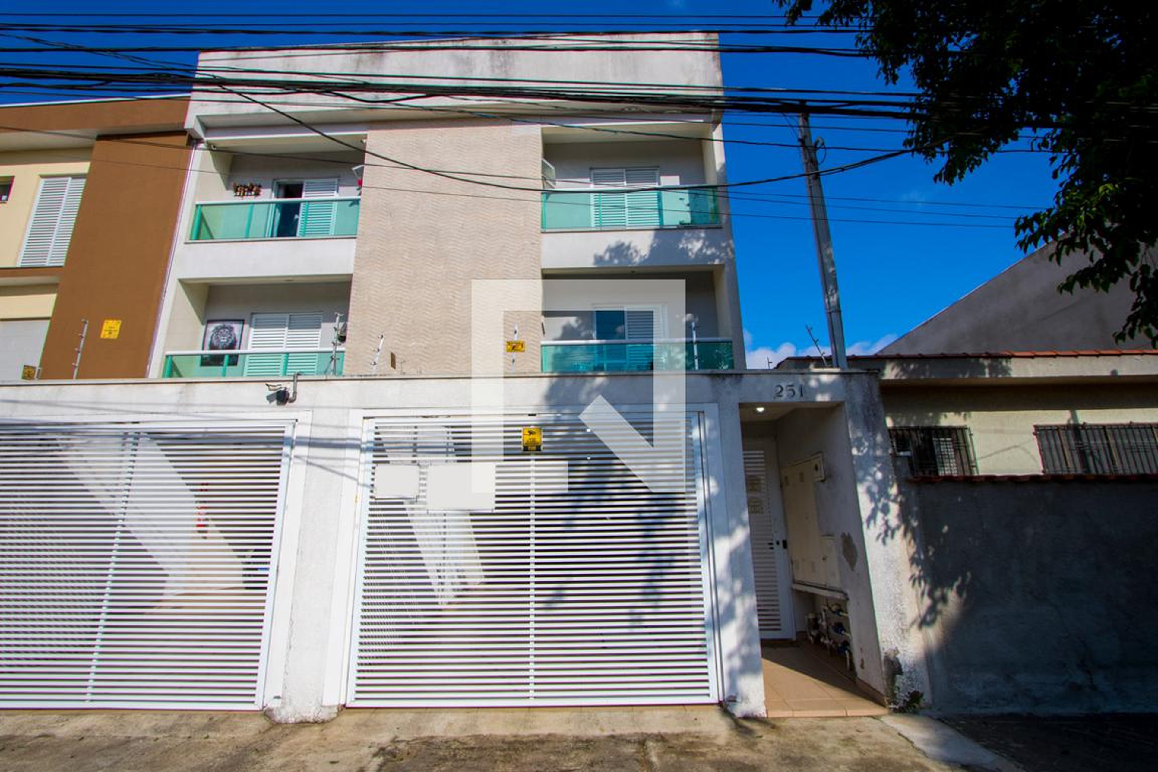 Fachada Condomínio em Rua Itaporanga, 251