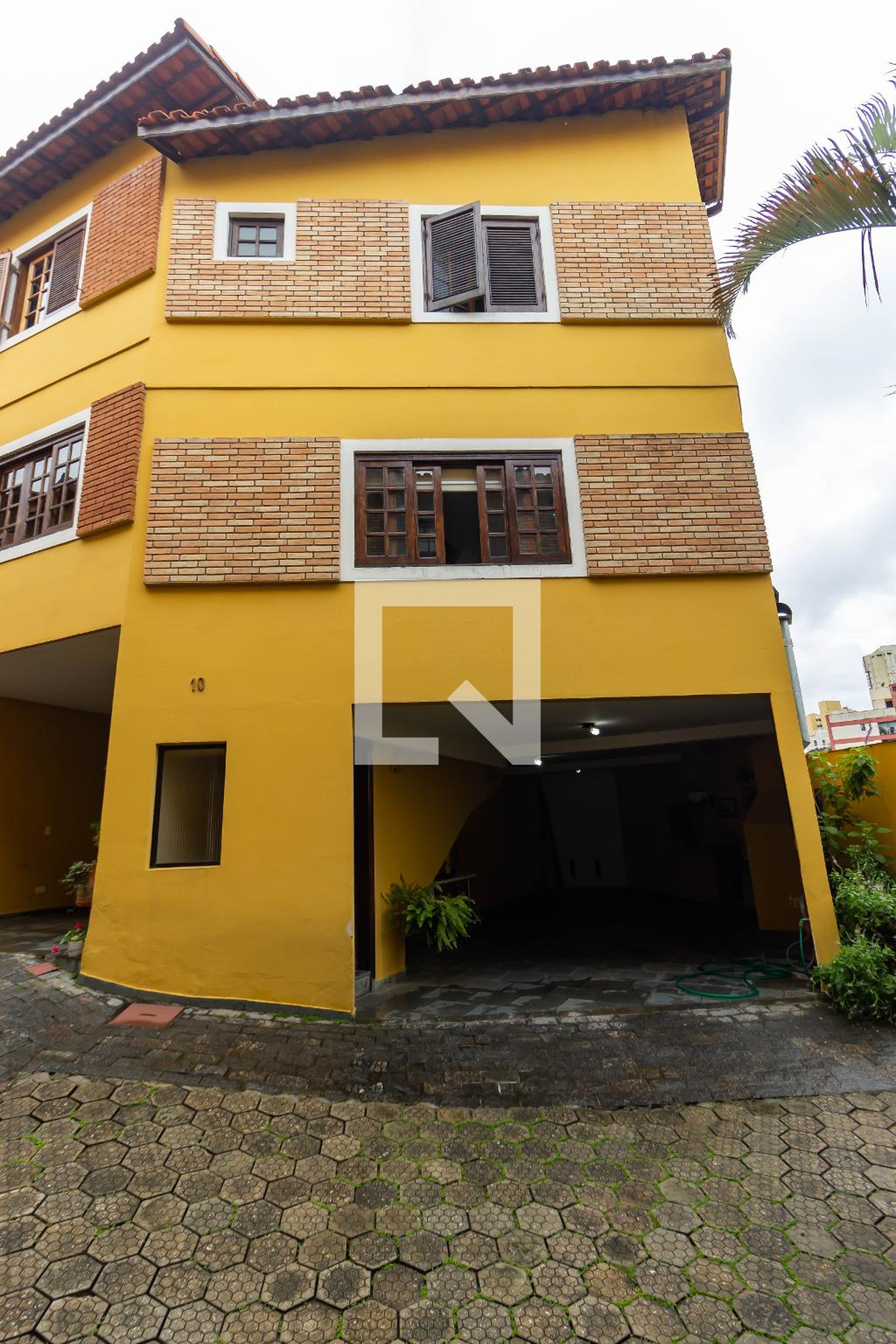 Fachada Residencial N°147 (Casa N° 9)