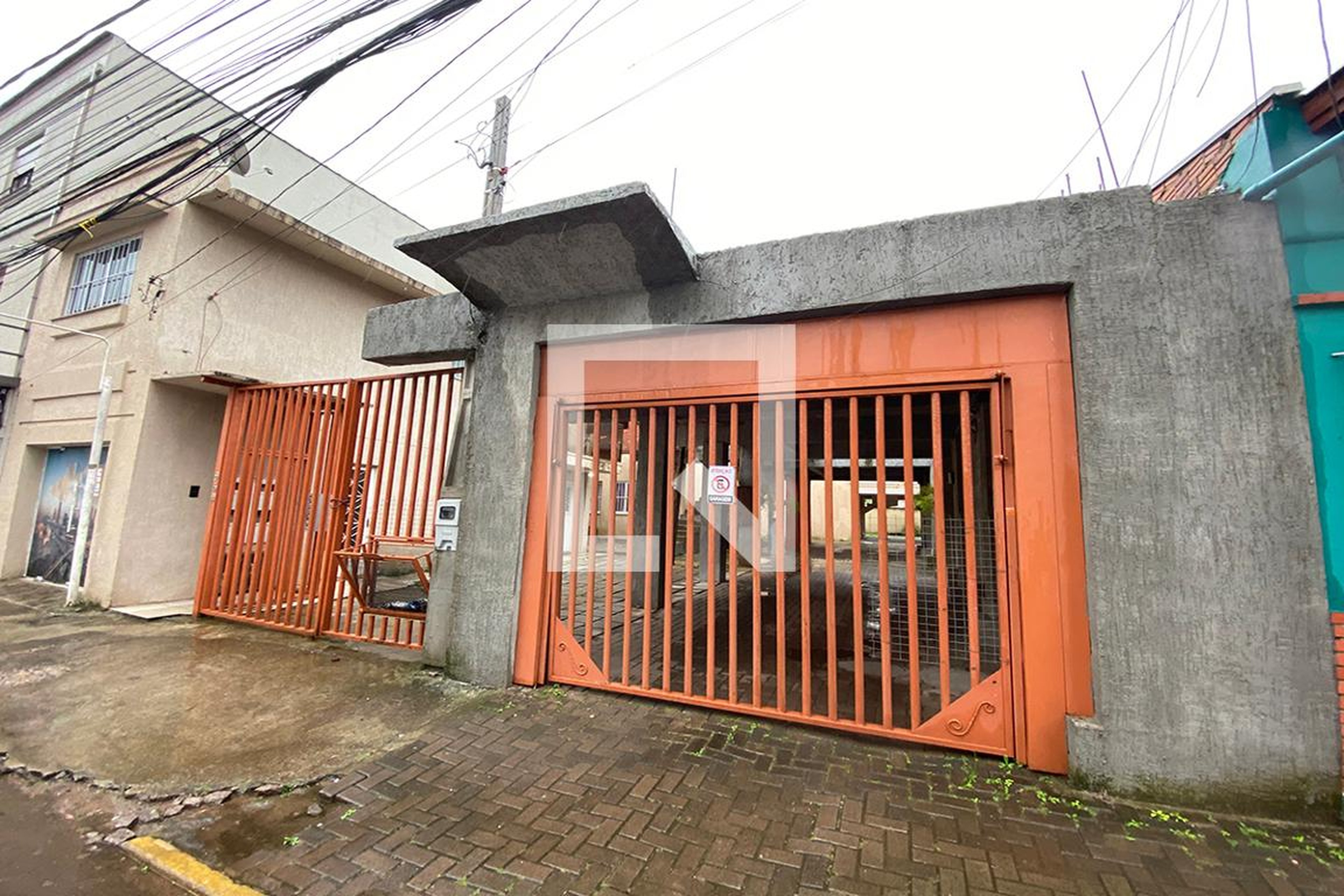 Fachada do Condomínio Condomínio em Rua Brasil, 959