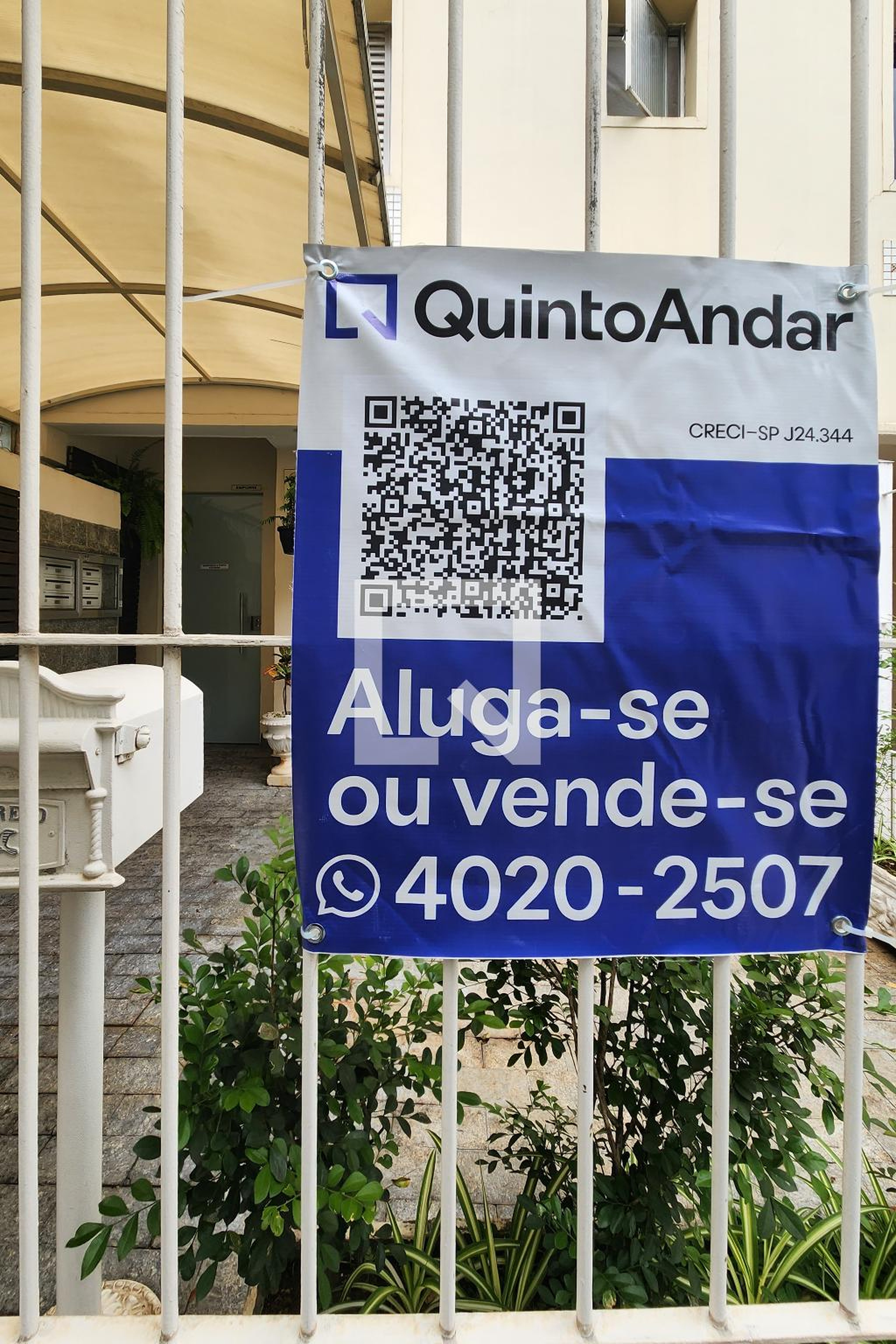 Fachada Condomínio Casa Branca