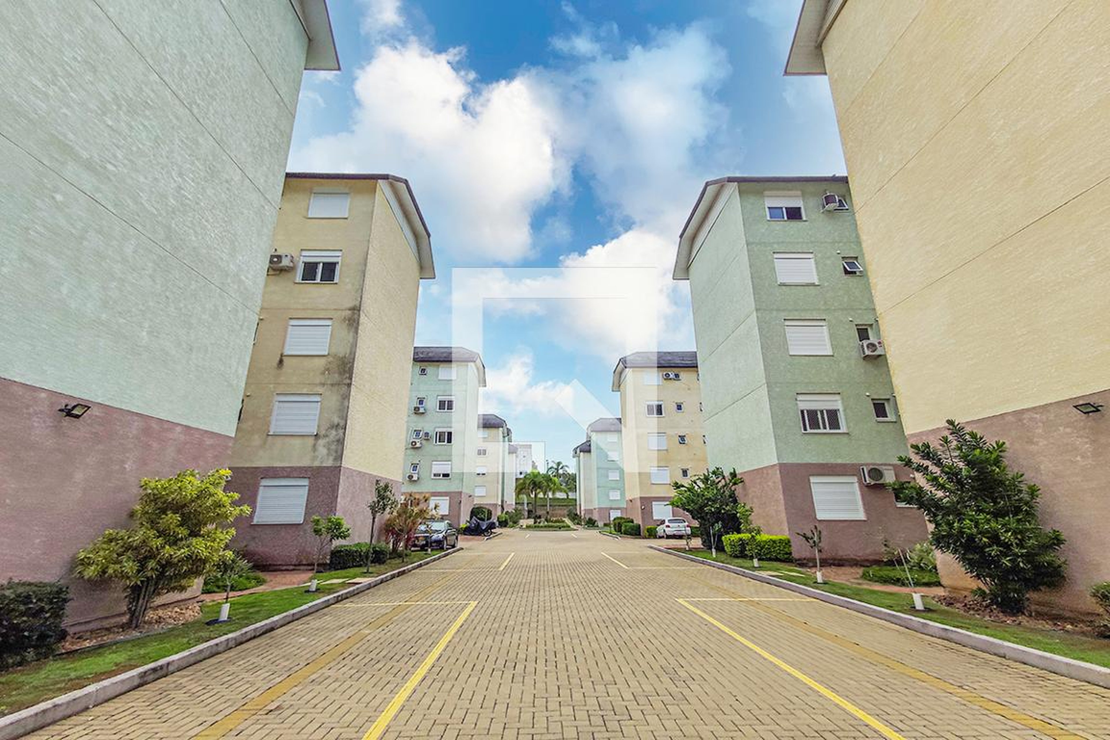 Condomínio - Cine Brasil