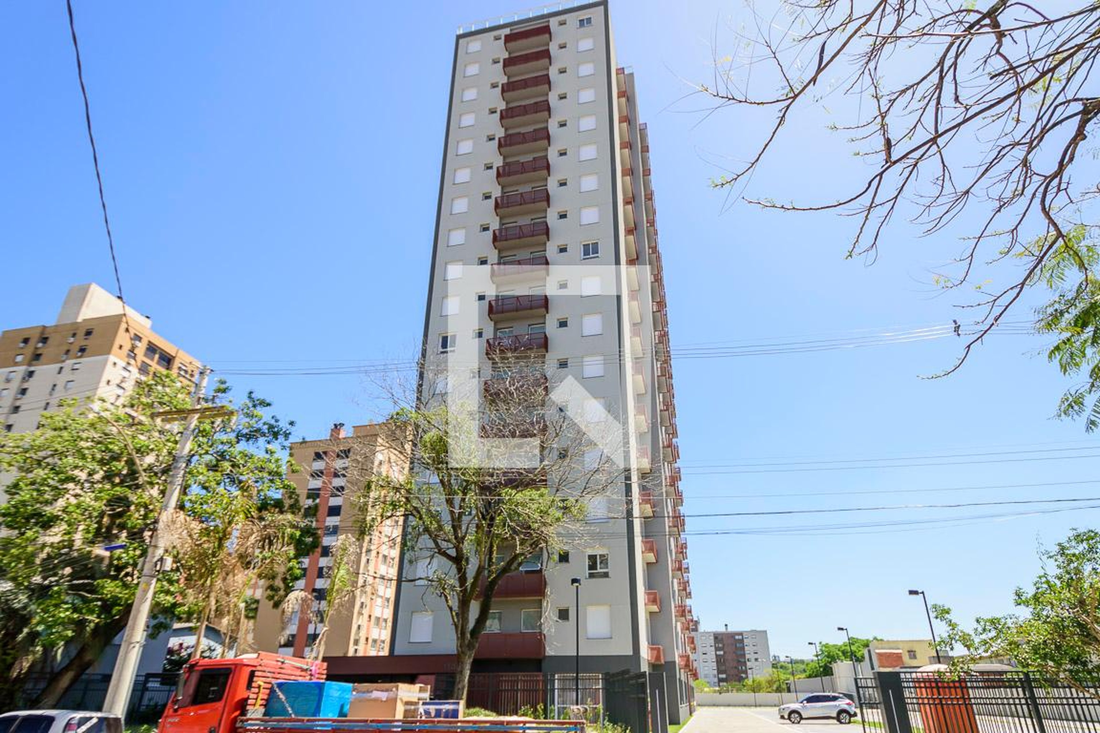 Fachada Condomínio em Avenida Cubanos, 132