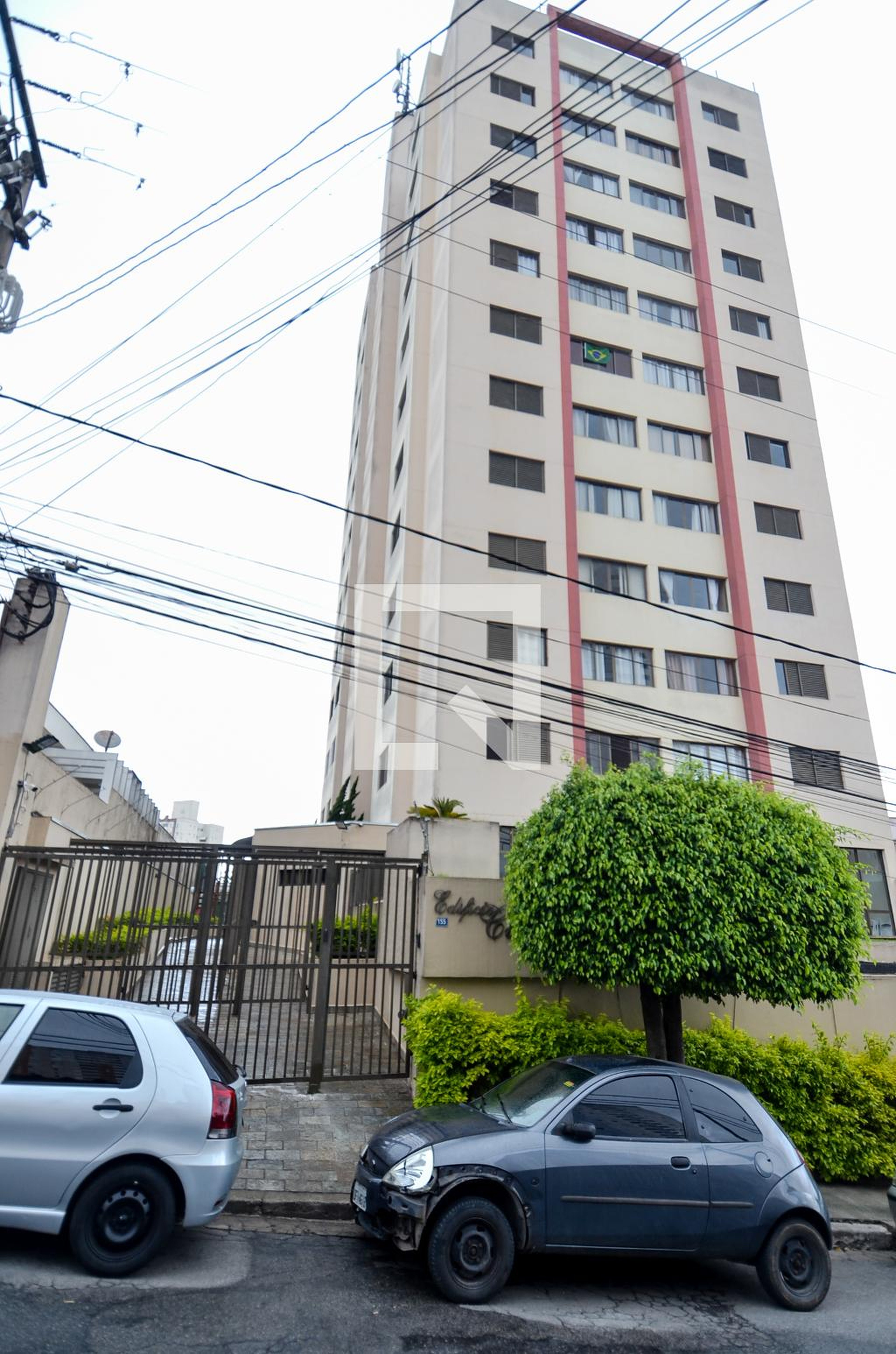 Fachada do Condomínio Edifício Clarisse