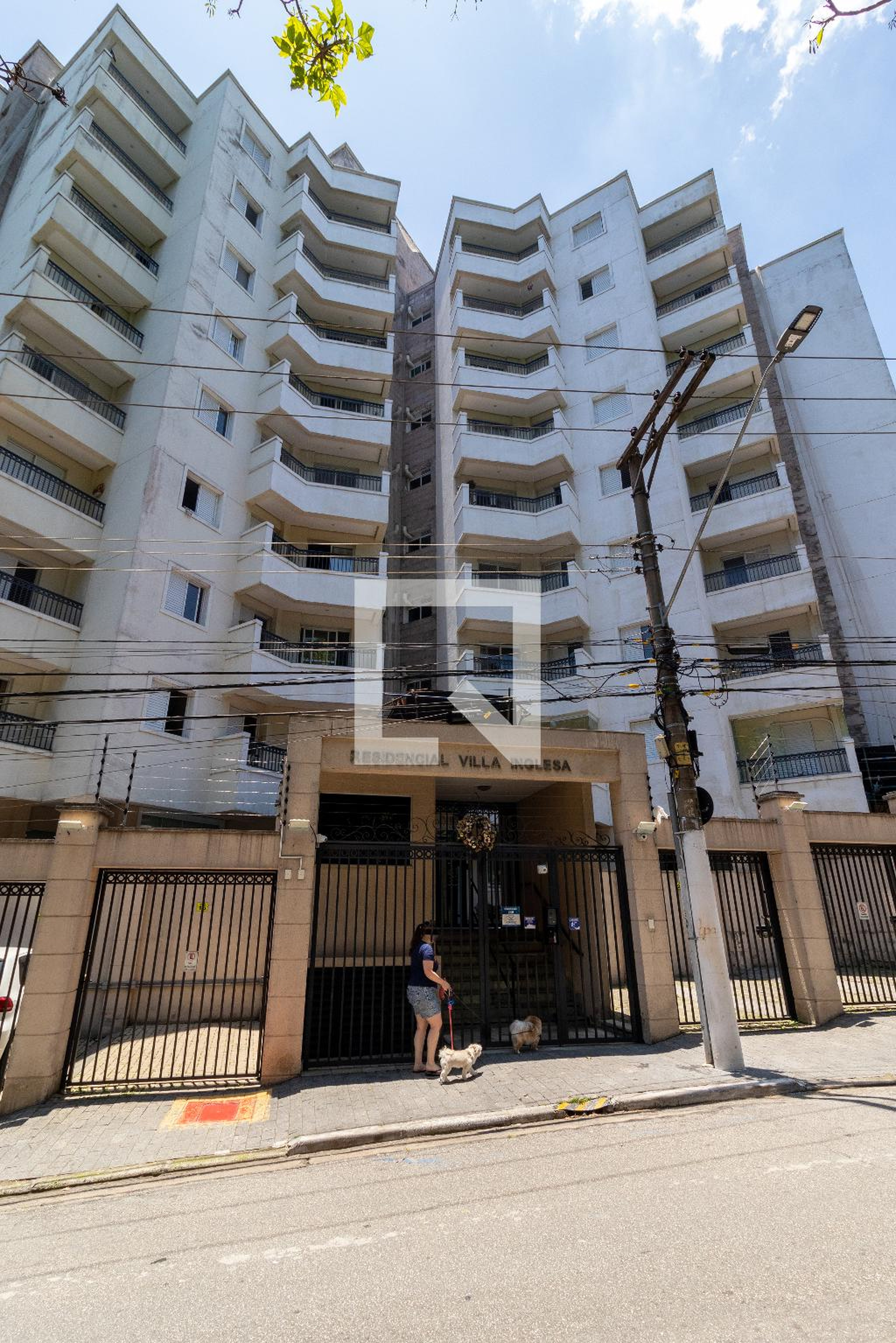 Fachada do Condomínio Condomínio Villa Inglesa