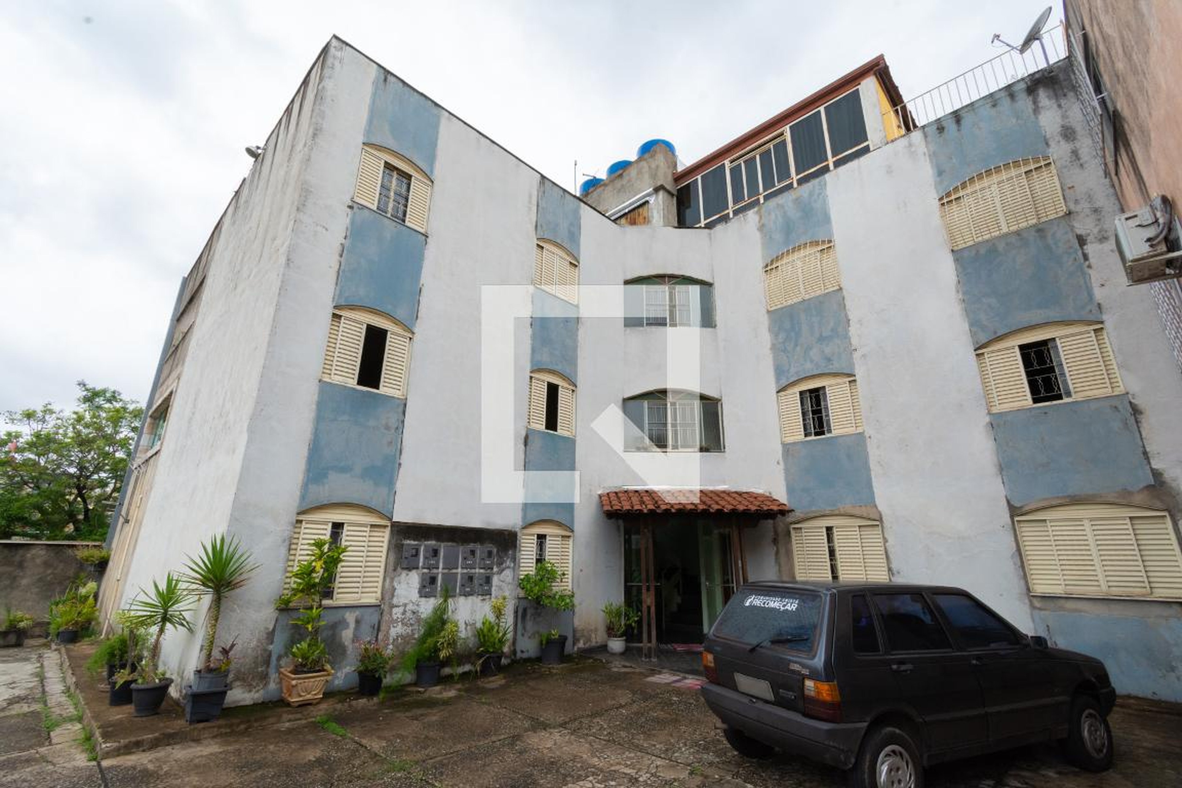 Fachada Condomínio em Rua Rio Comprido, 520