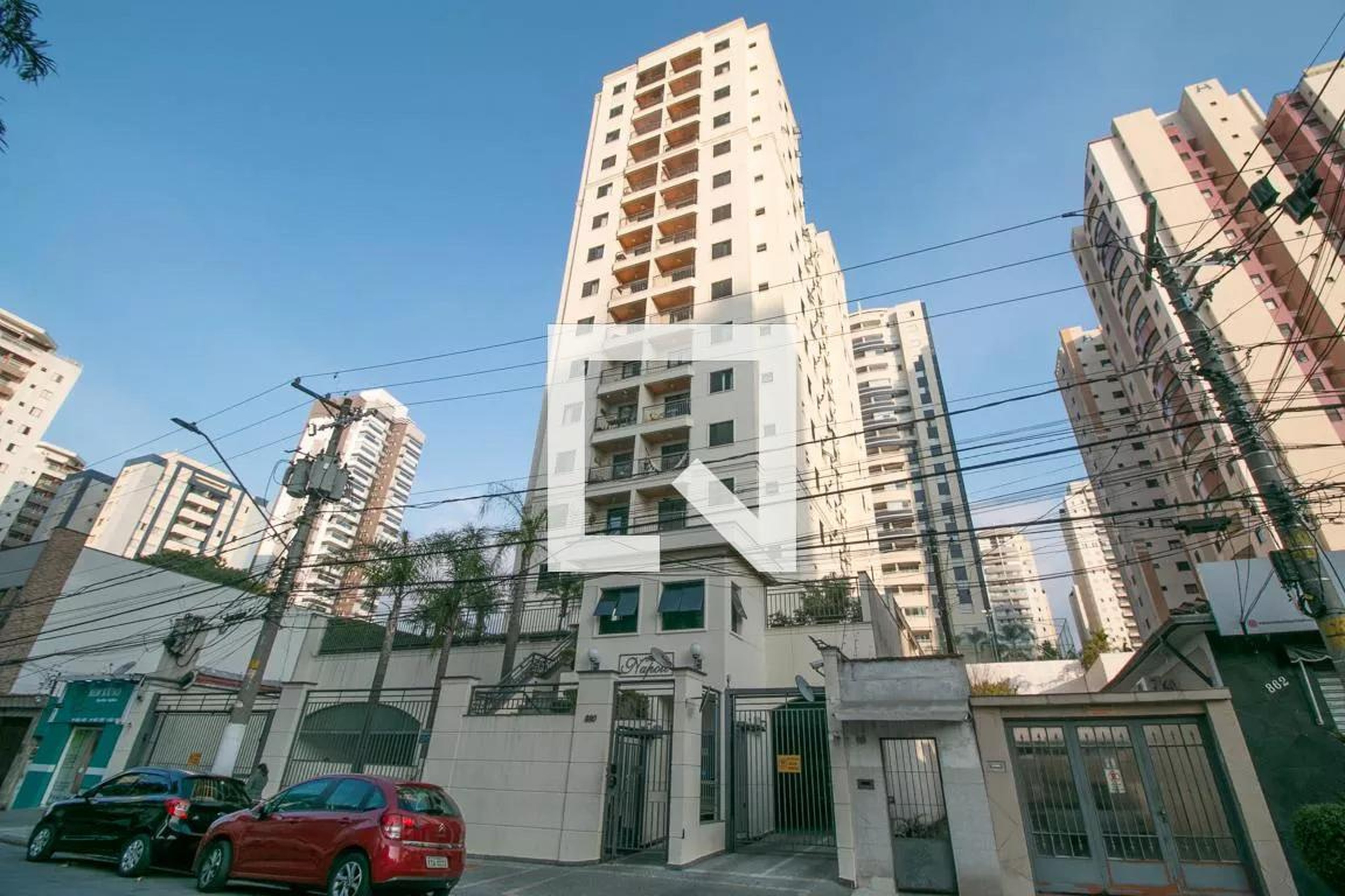 Fachada do Condomínio Condomínio Piazza di Napoli