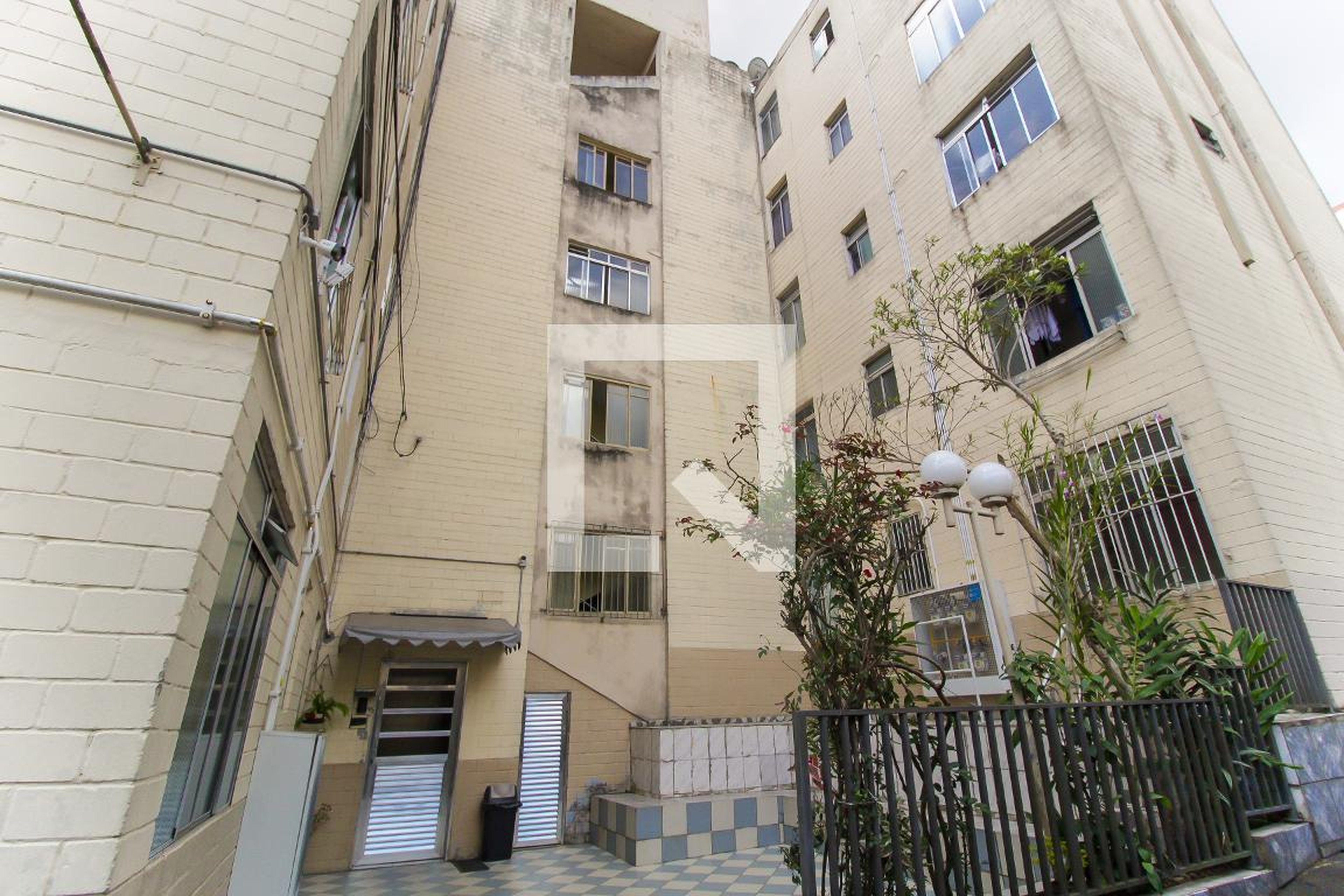 Fachada do Prédio Condomínio Madre Silva II