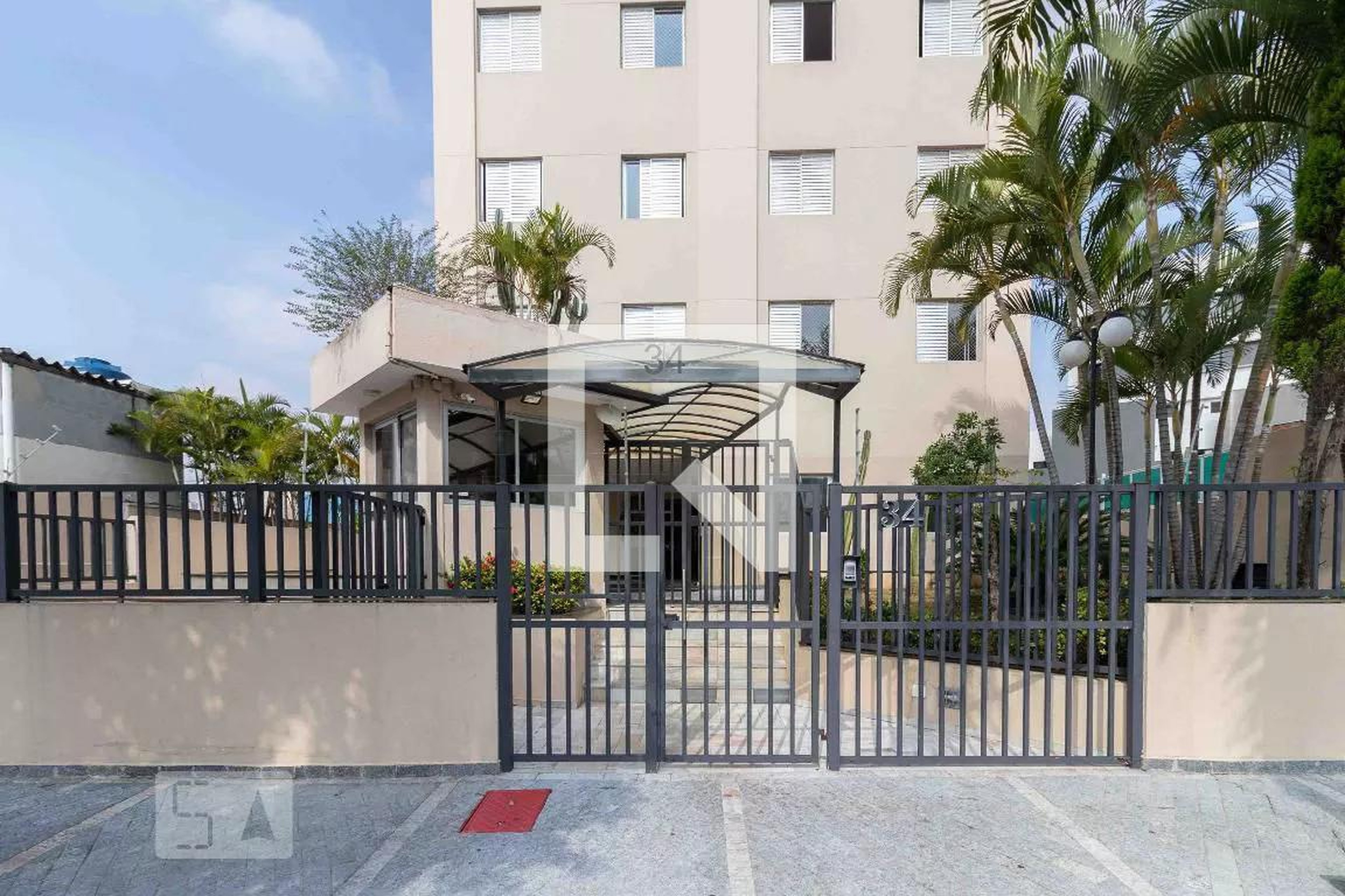 Fachada do Condomínio Edifício Vivian