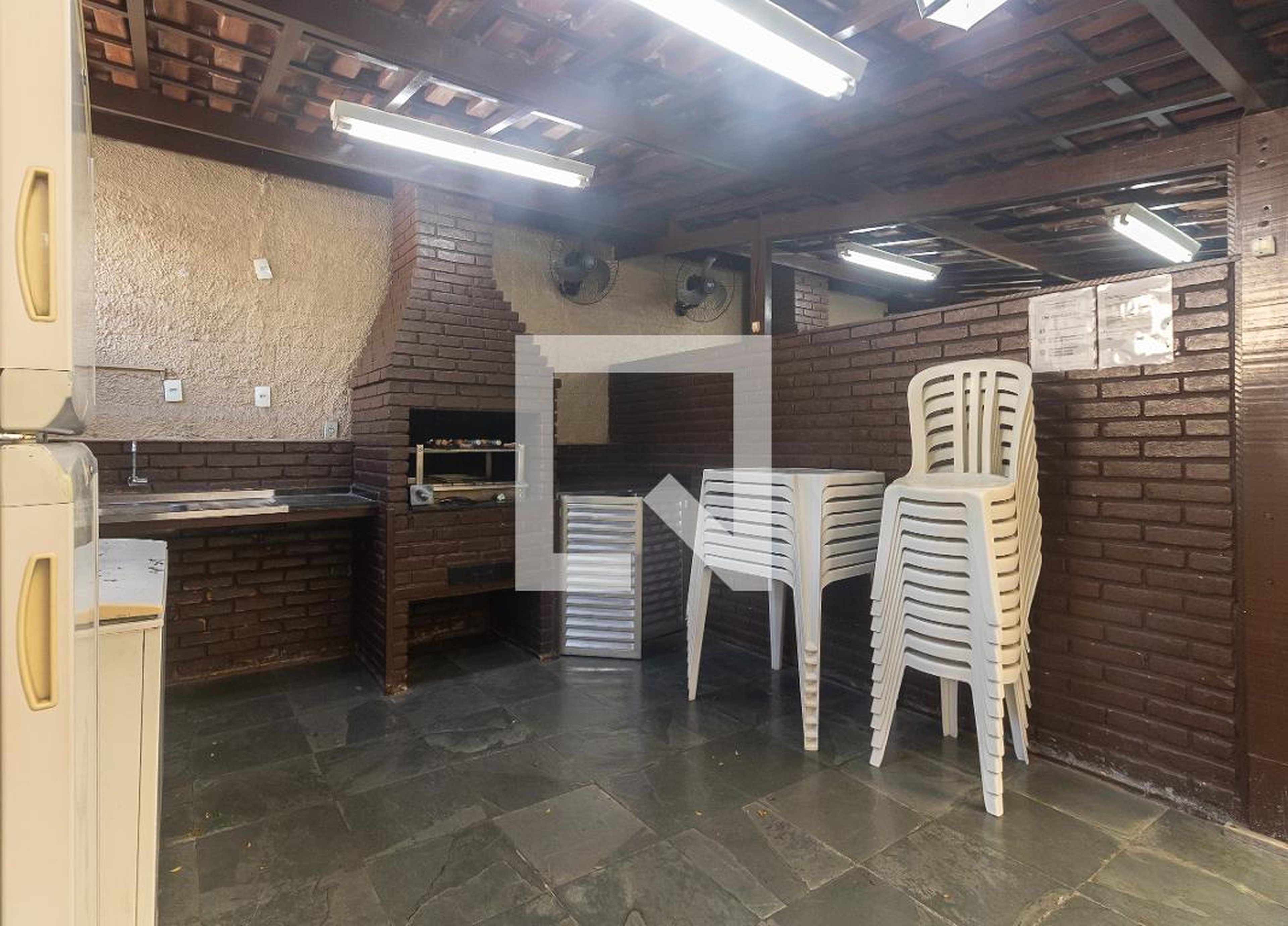 Churrasqueira 1 - Torres de Sabara 2