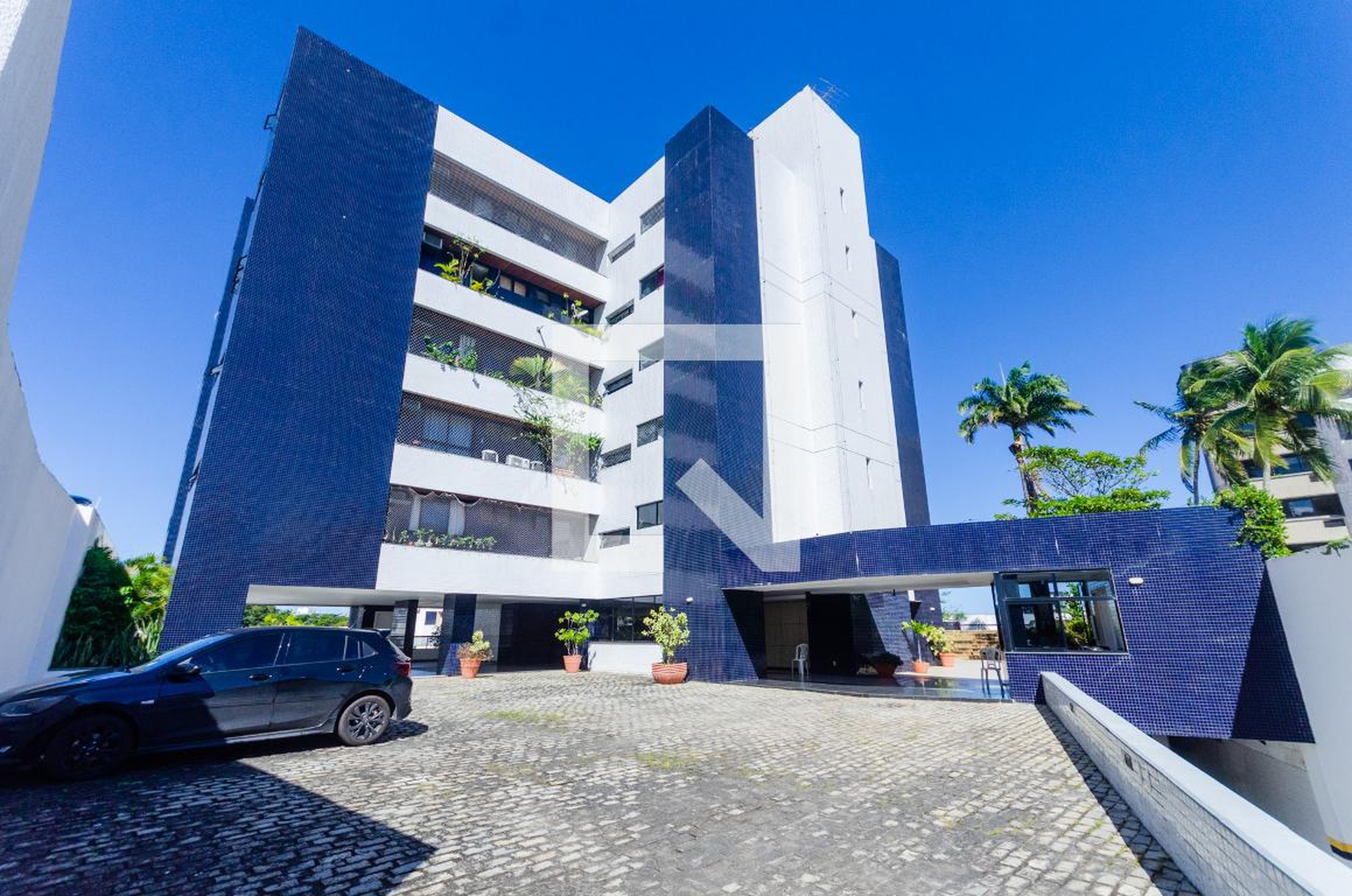 Fachada do Condomínio Condomínio Francois Miterrand