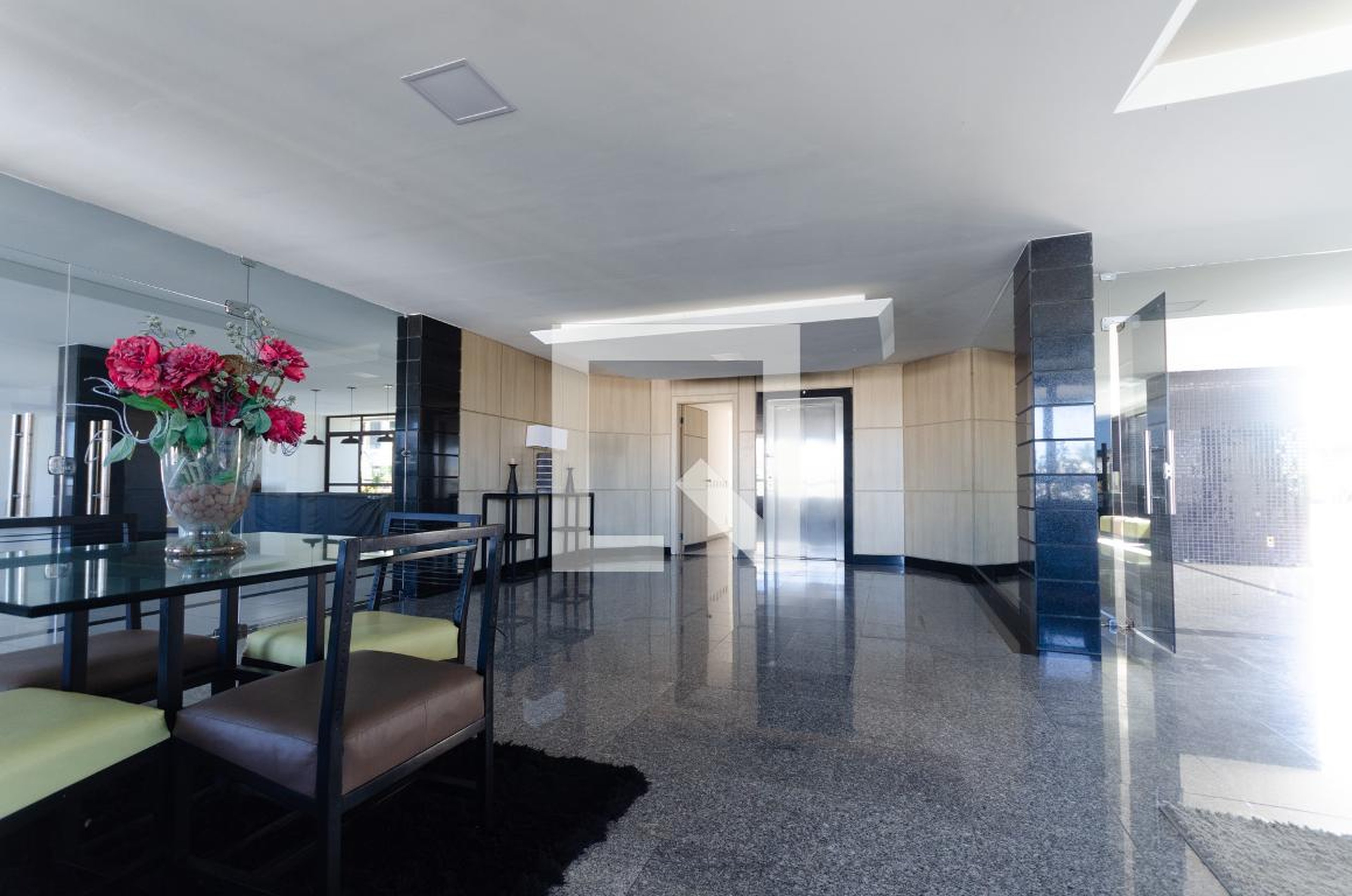 Hall - Francois Miterrand