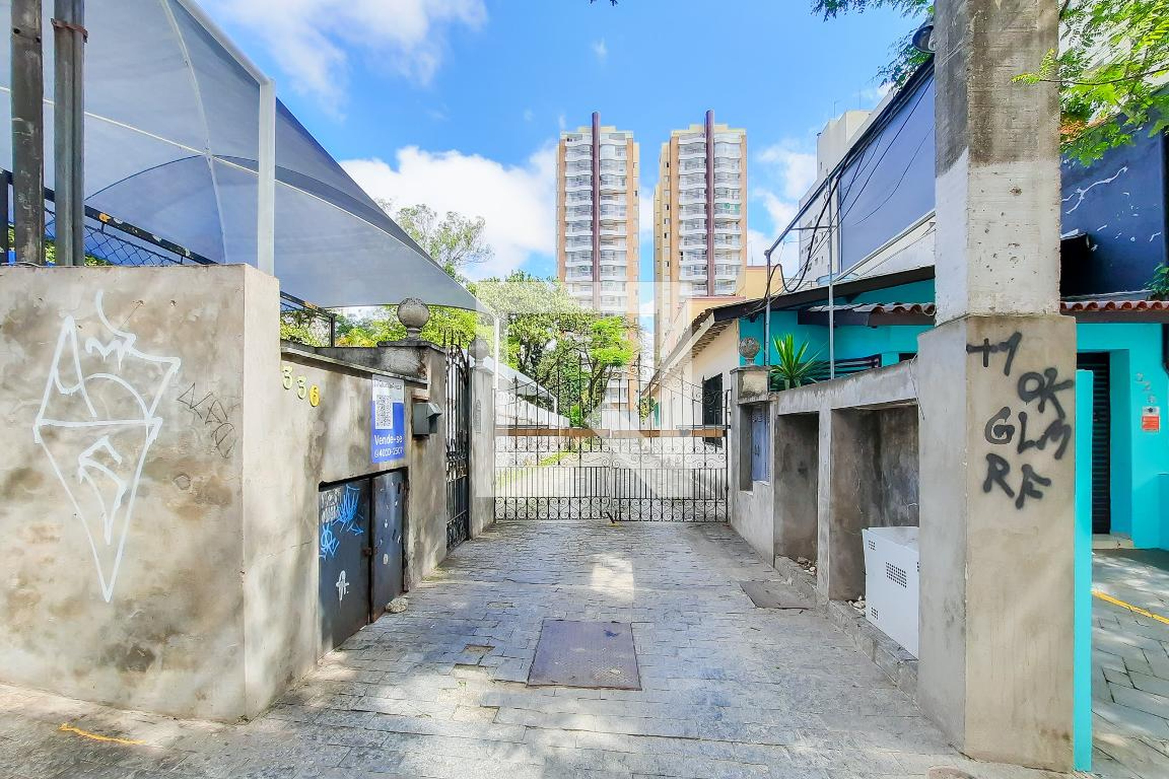 Fachada do Condomínio Condomínio em Rua Municipal, 336