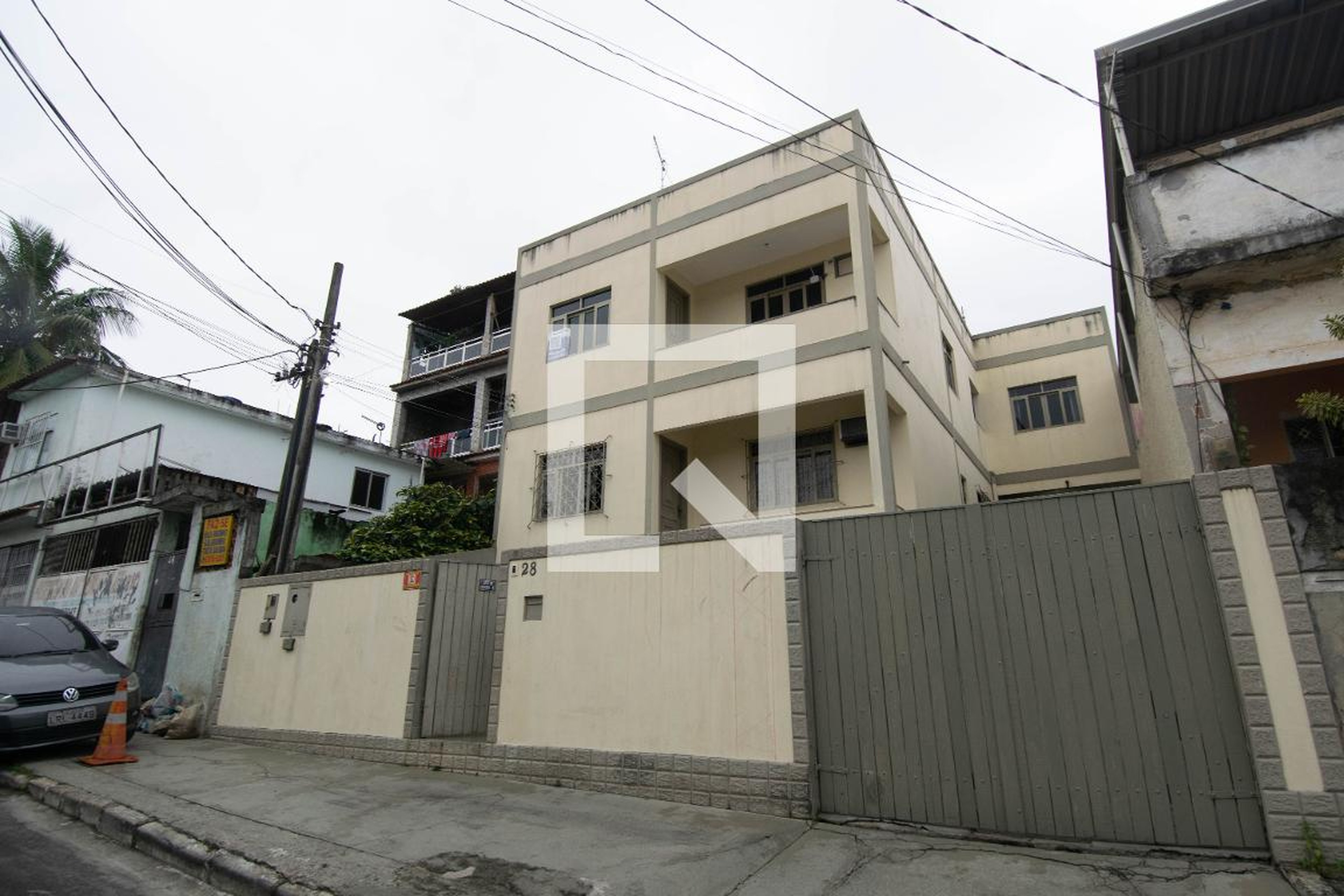 Fachada Condomínio em Rua Olegário Mariano, 28