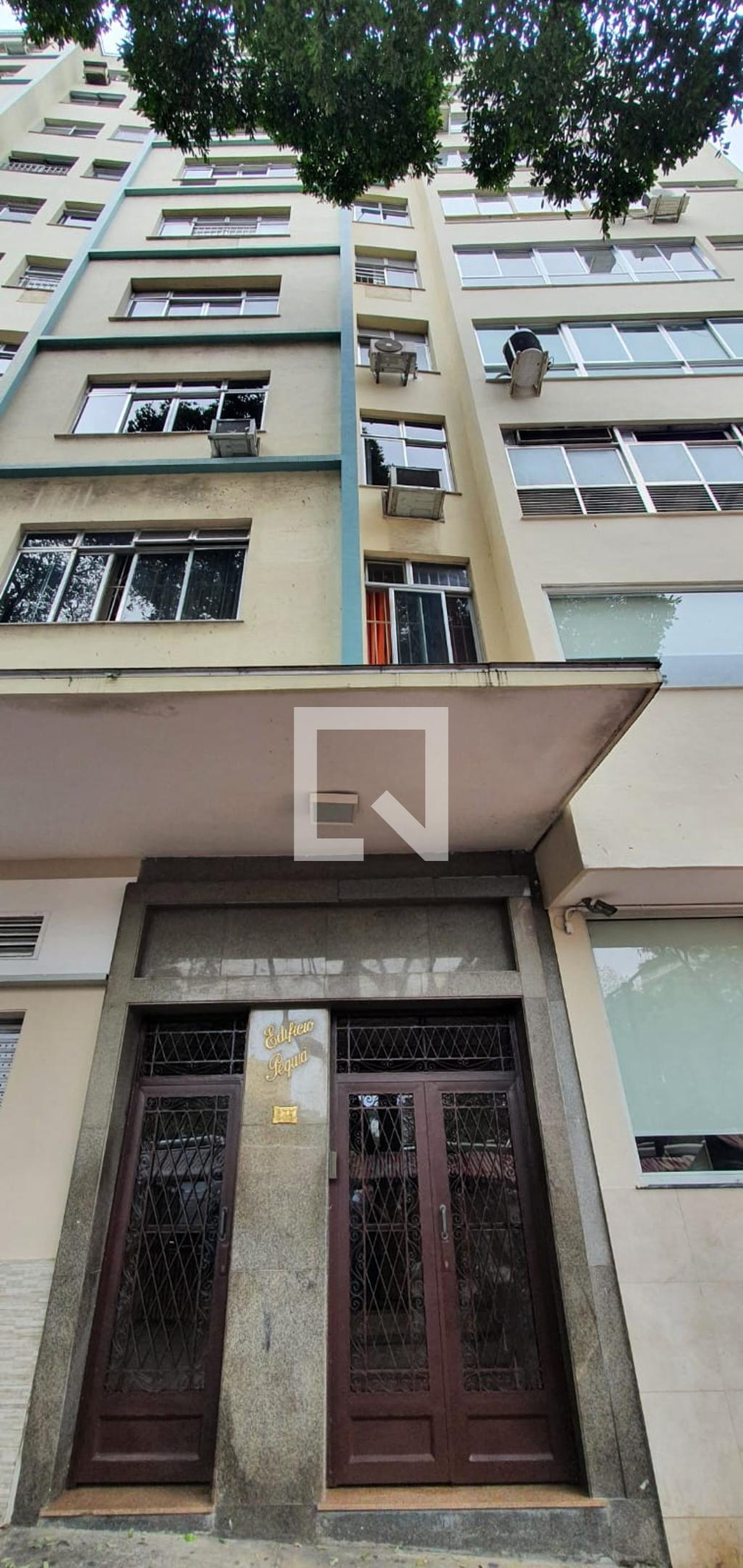 Fachada Edifício Pequia