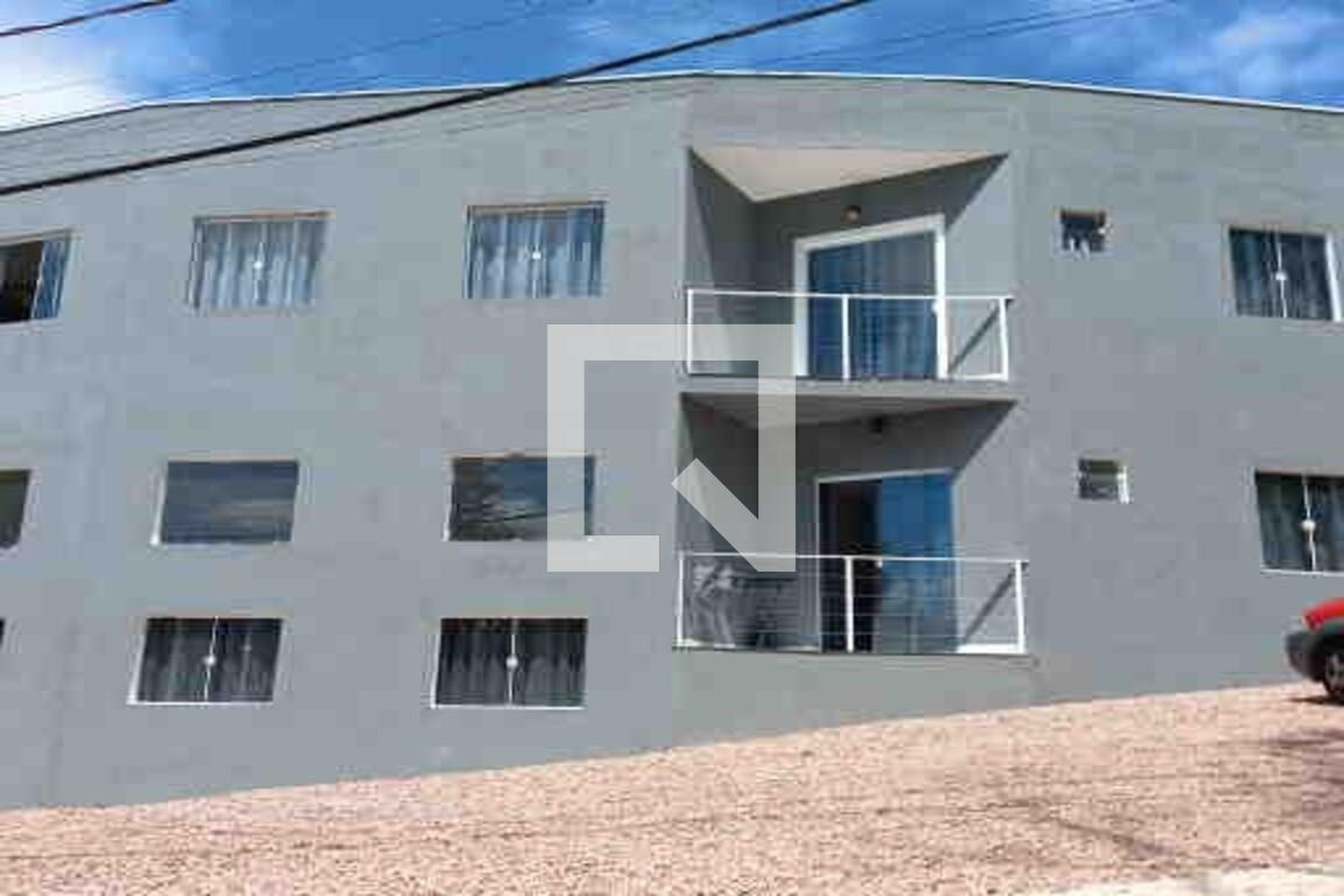 Fachada do Prédio Condomínio em Rua Evaristo Júlio Cirílo Franceschini, 1