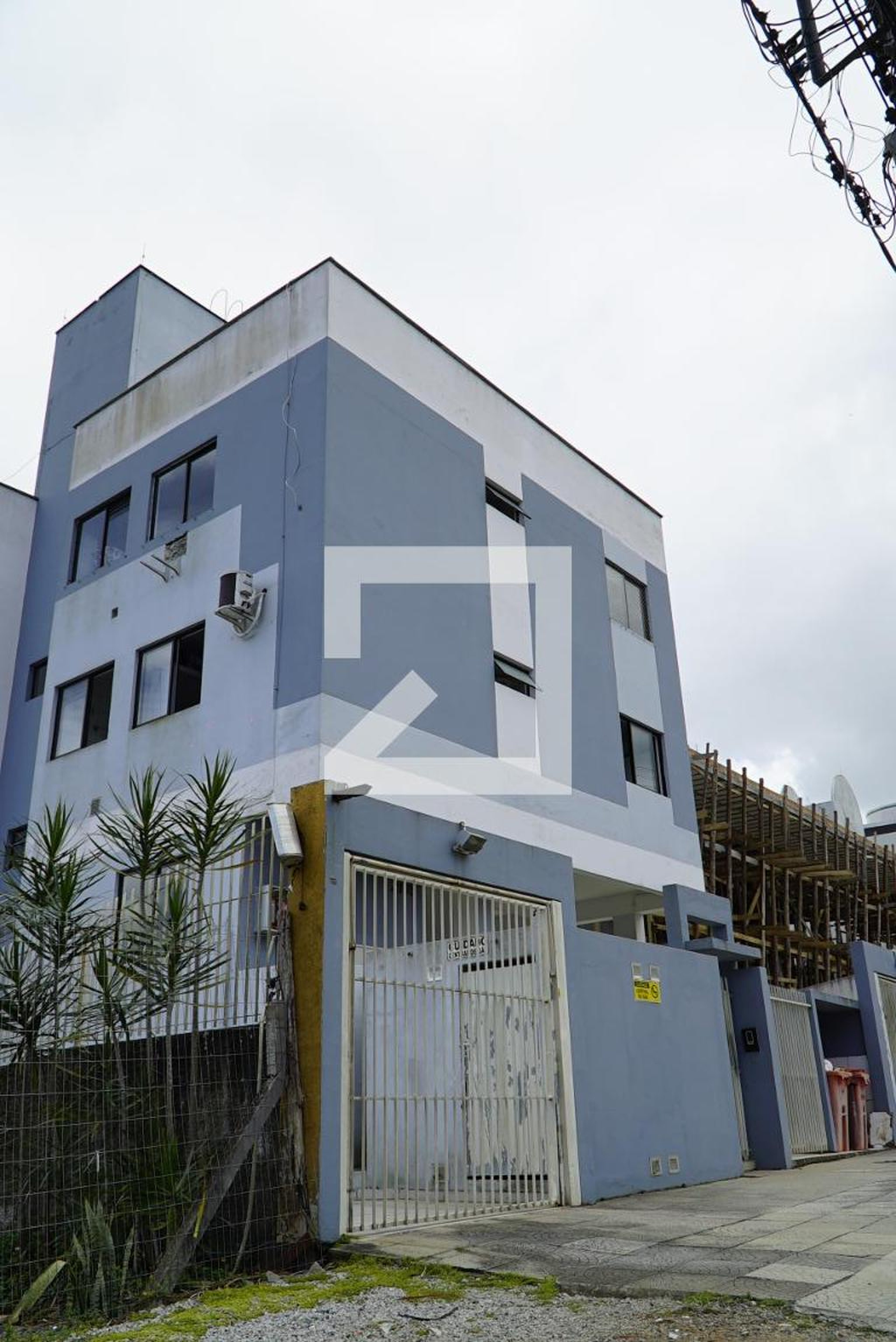 Fachada Condomínio Studio Itália