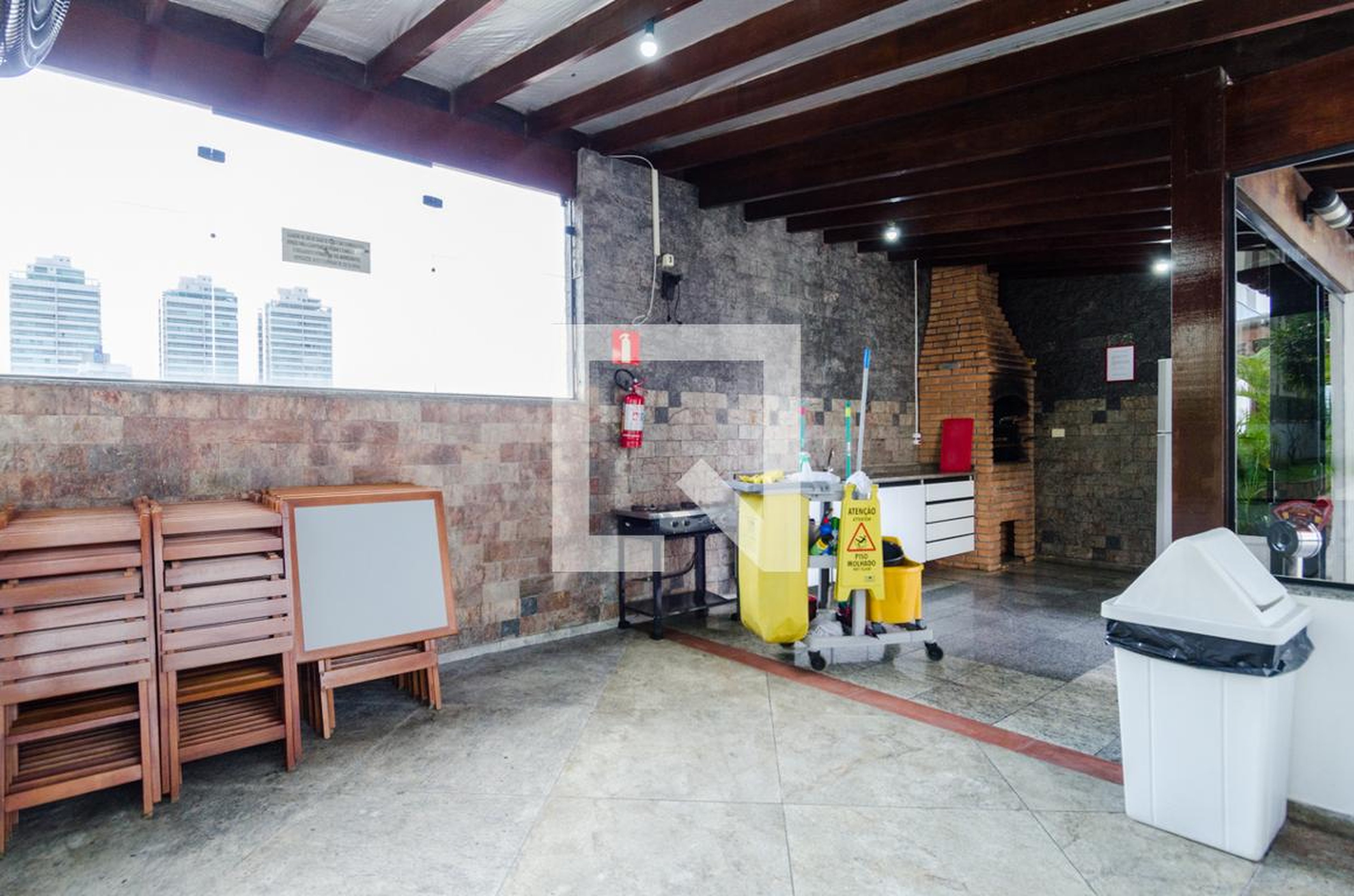 Churrasqueira - Portal das Flores