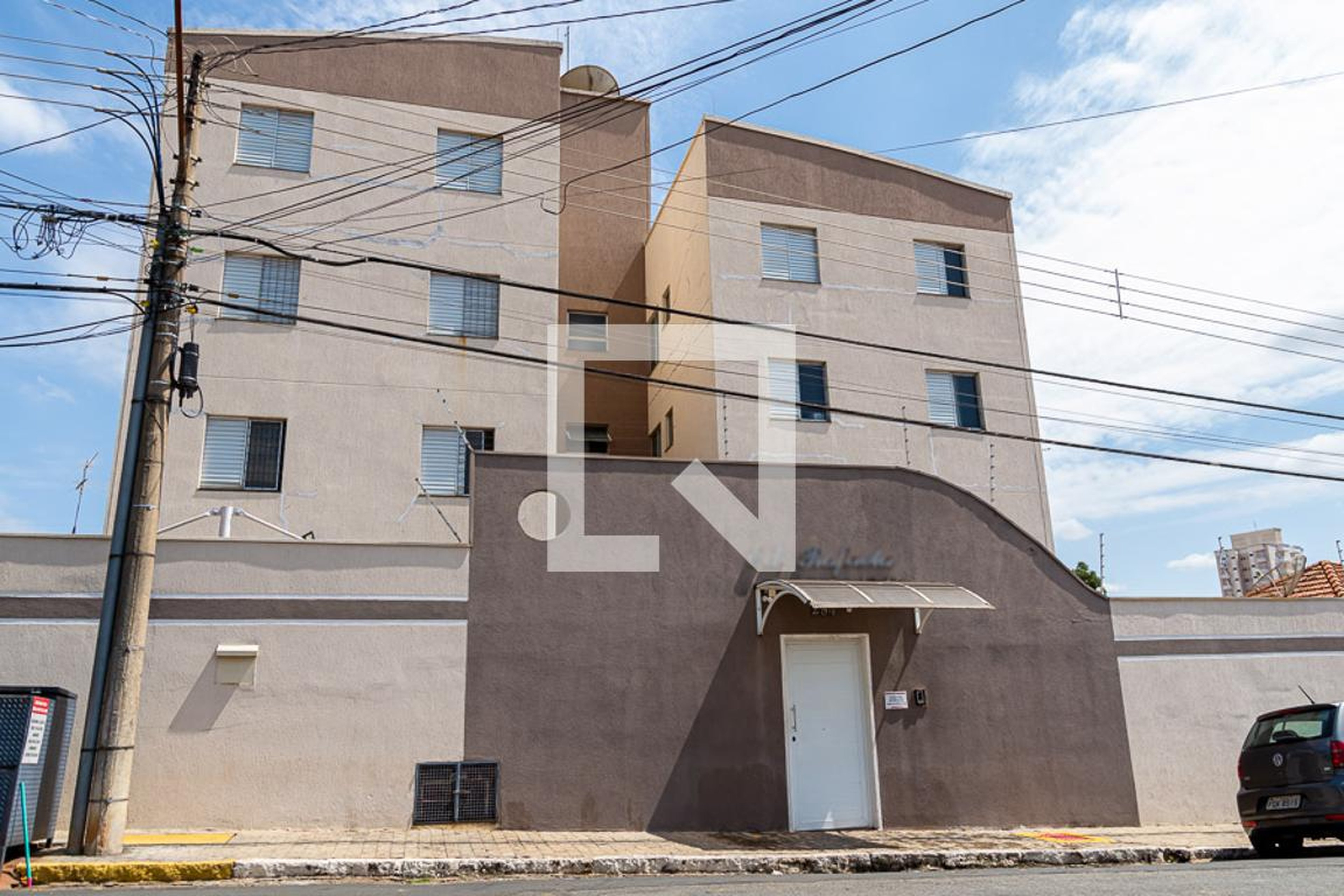 Fachada do condomínio Condomínio em Rua Quintino Bocaiúva, 284