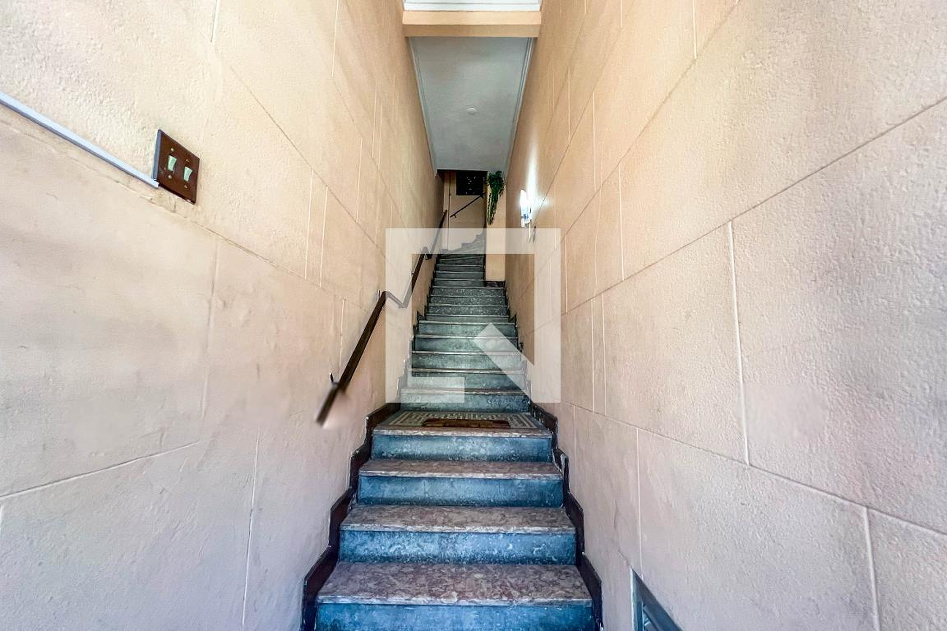 Portaria Condomínio em Rua do Catete, 38