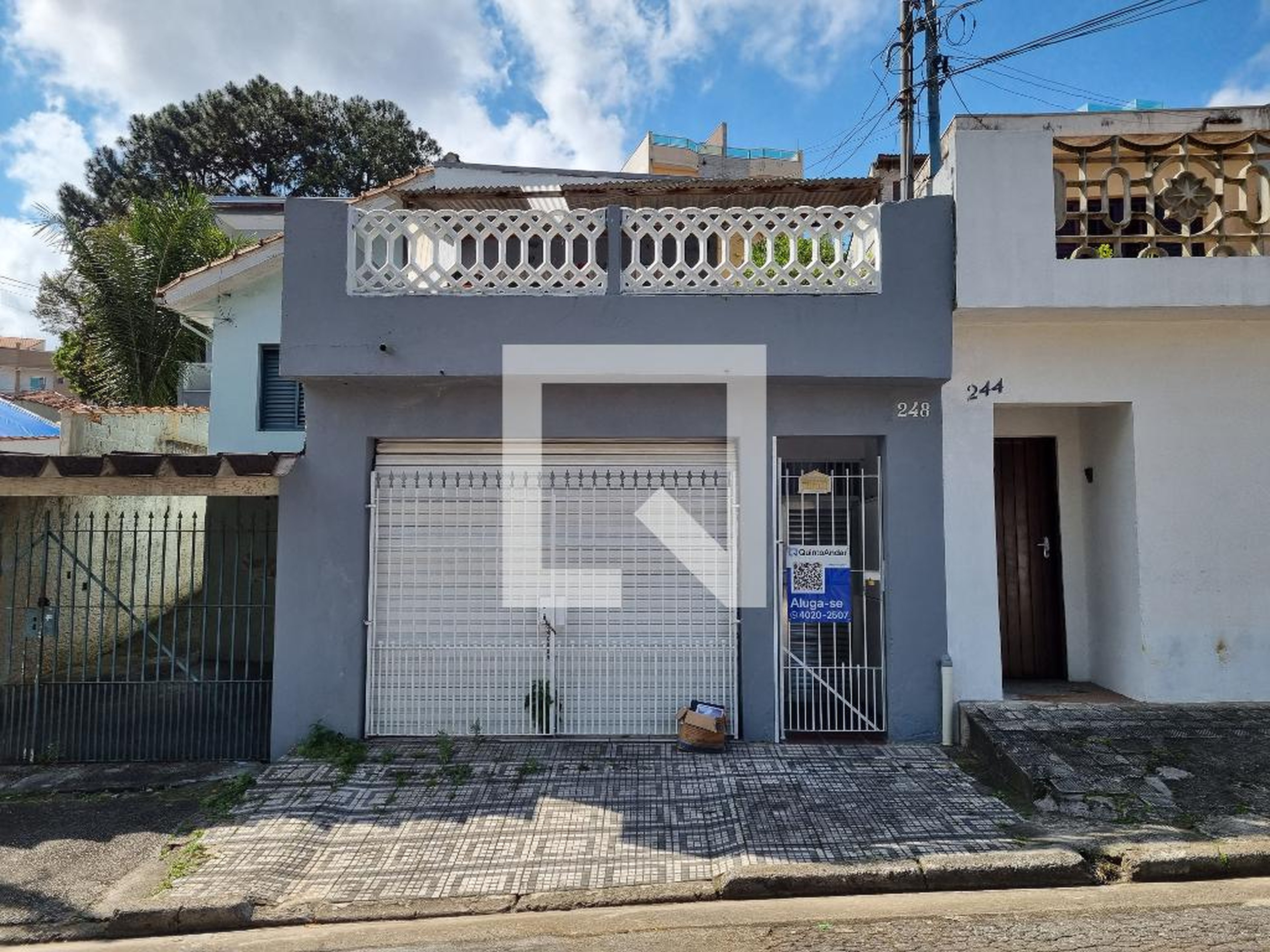 Fachada Condomínio em Rua Santo Anastácio, 248