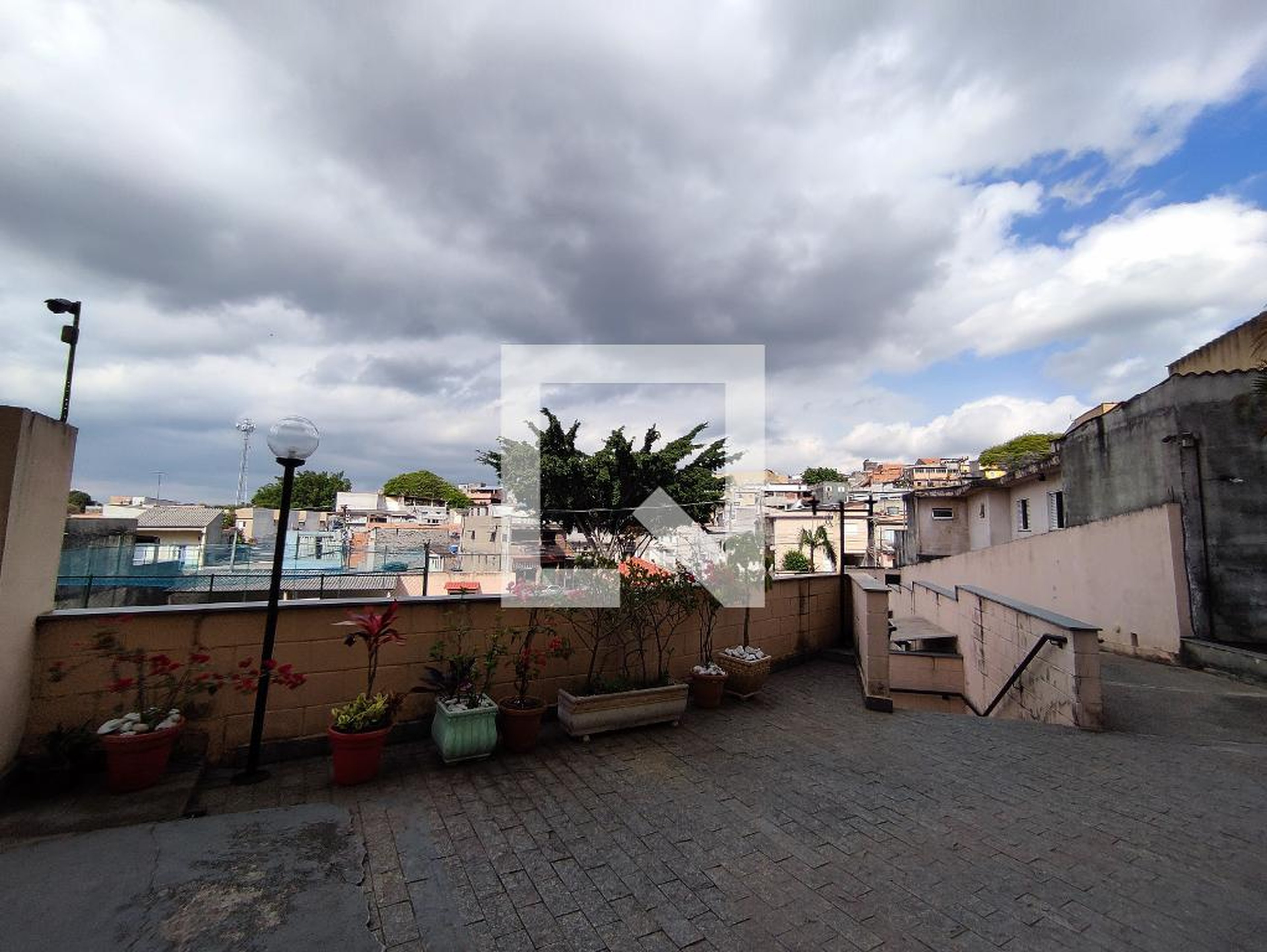 Área externa - Penha de frança