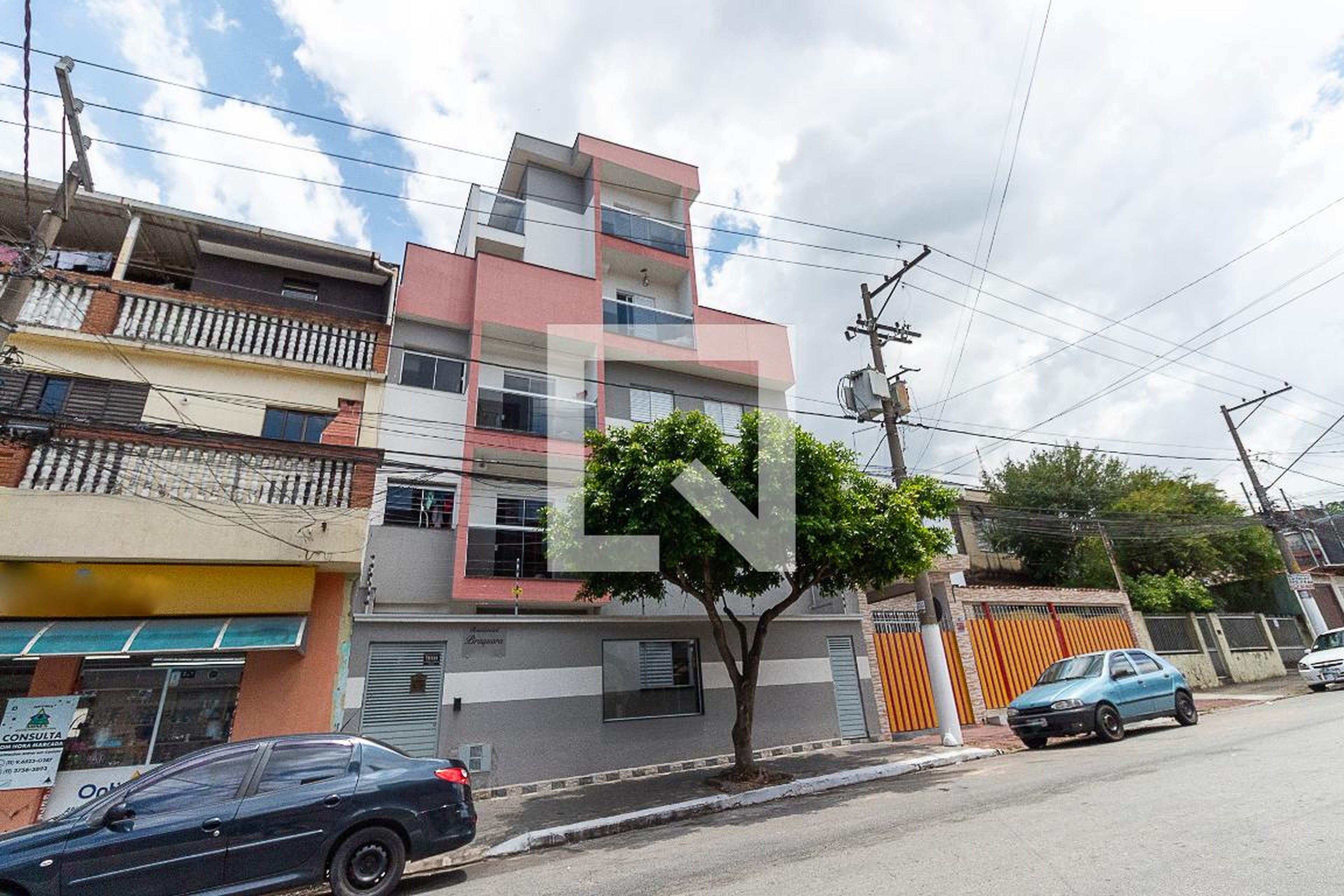 Fachada do Prédio Residencial Piraquara