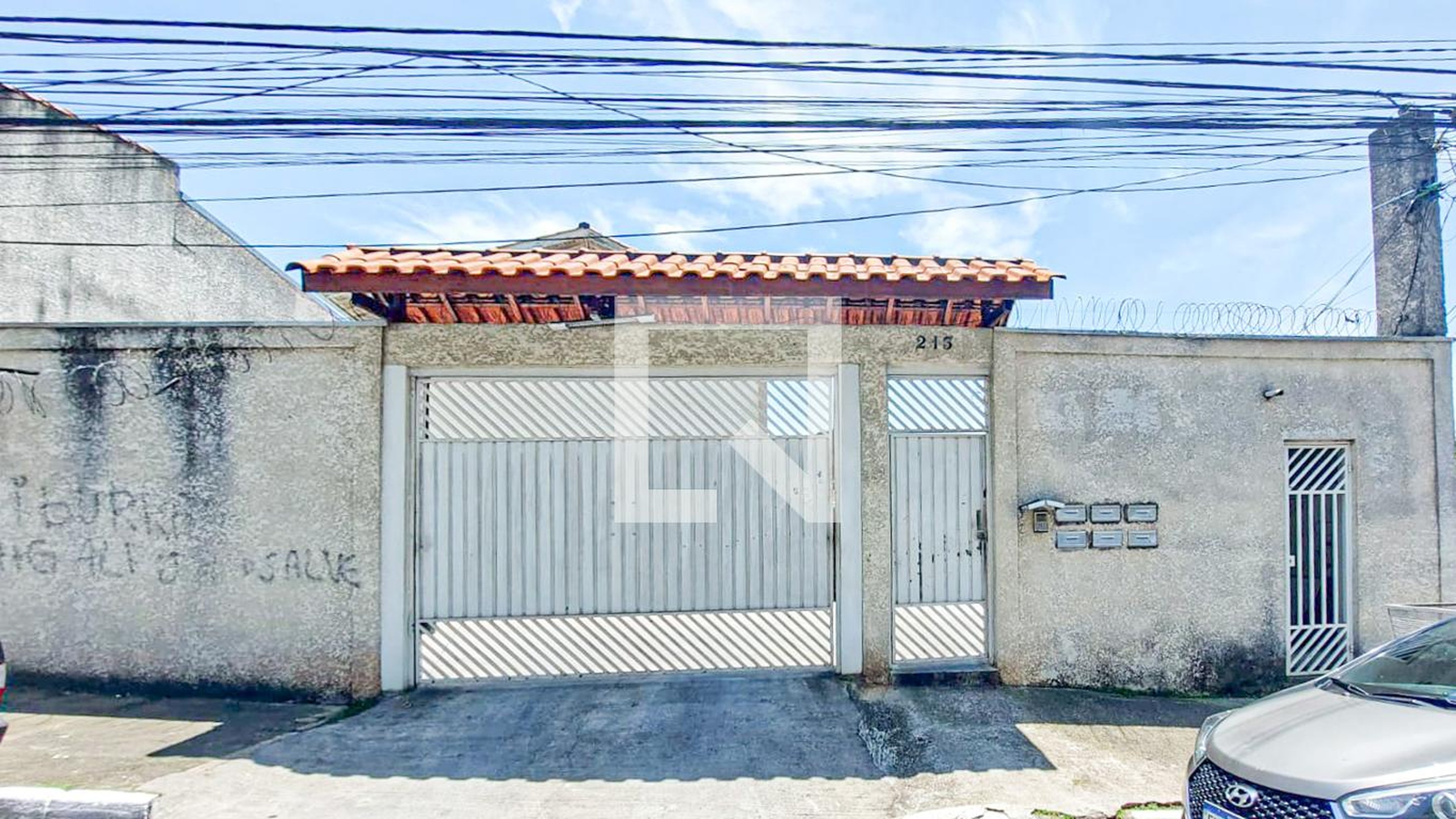 Fachada Condomínio Villagio Alto do Padroeira