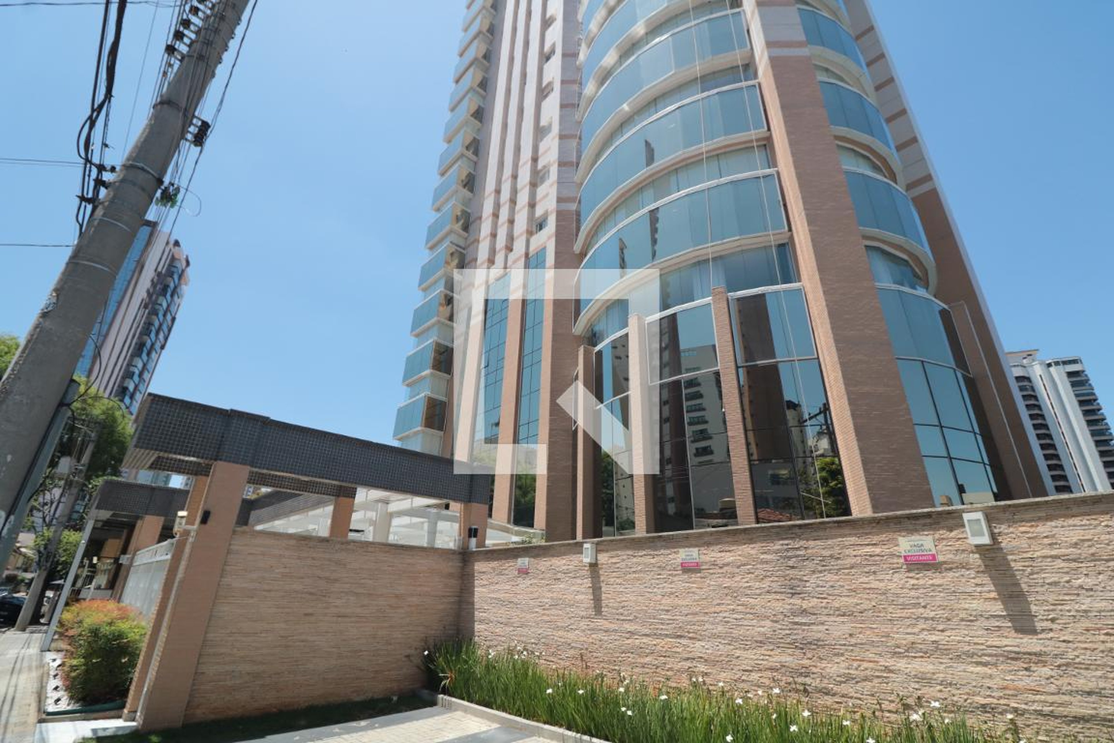 Fachada Condomínio Emiliano Anália Franco