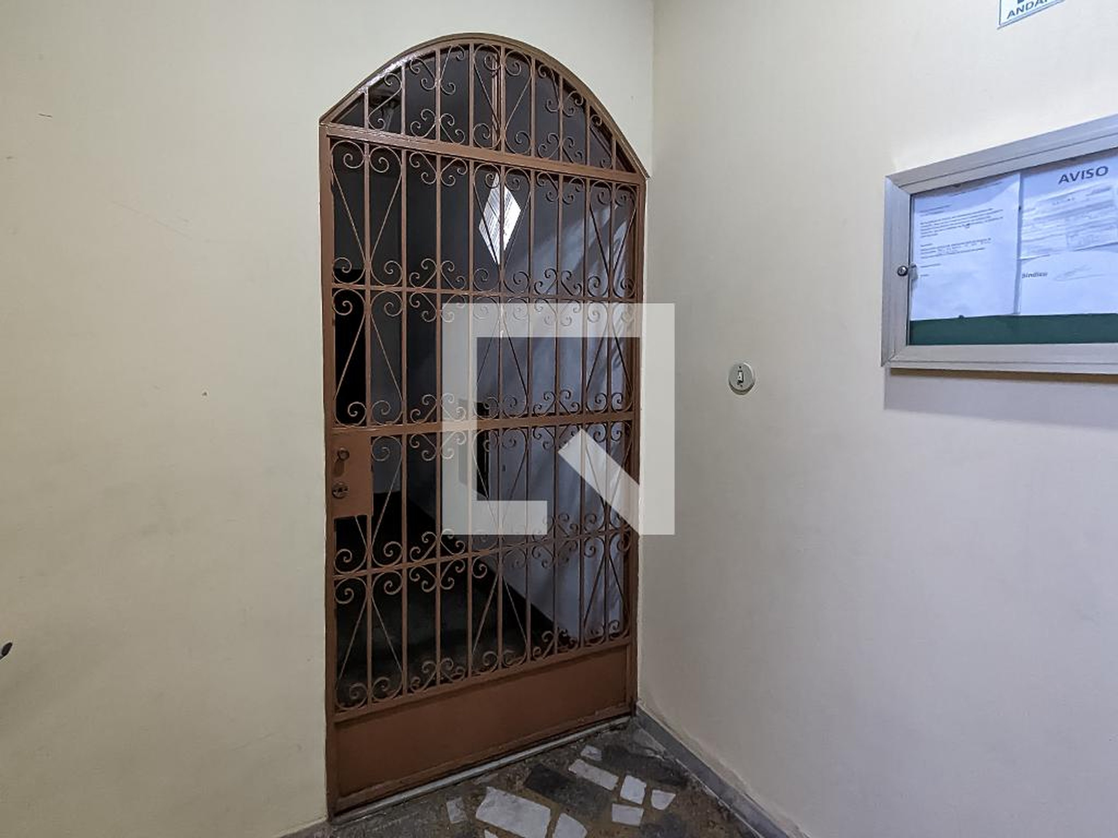 Entrada Condomínio em Rua São Luiz Gonzaga, 568