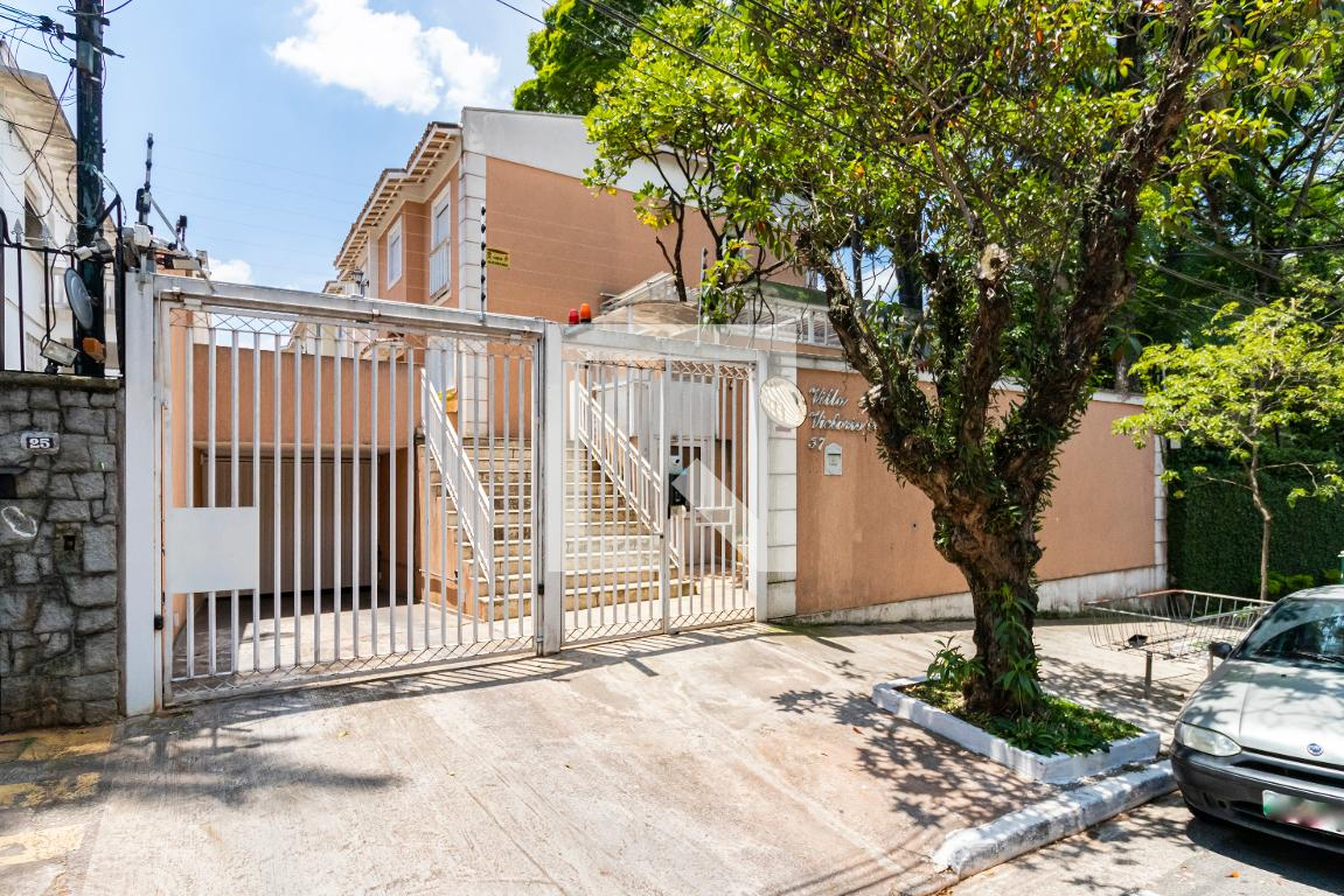 Fachada Condomínio Vila Victorio Fongaro