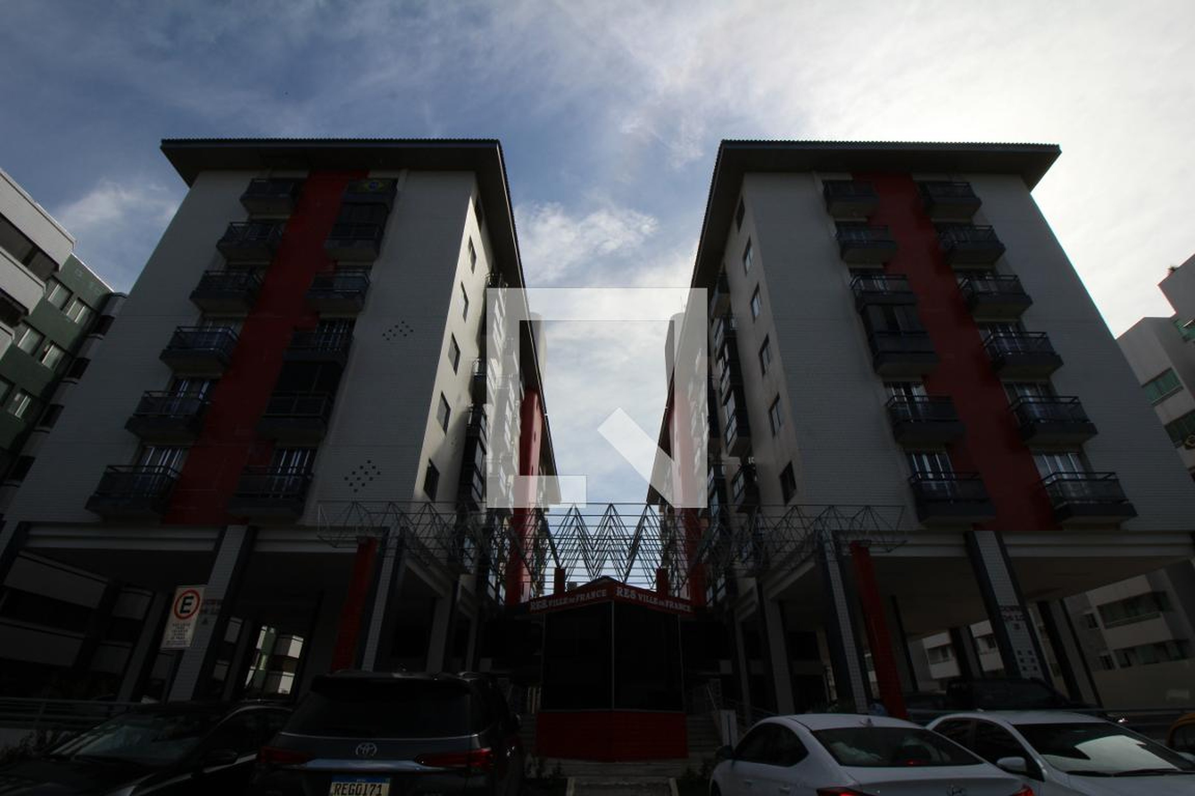 Fachada Condomínio Carlos Henrique