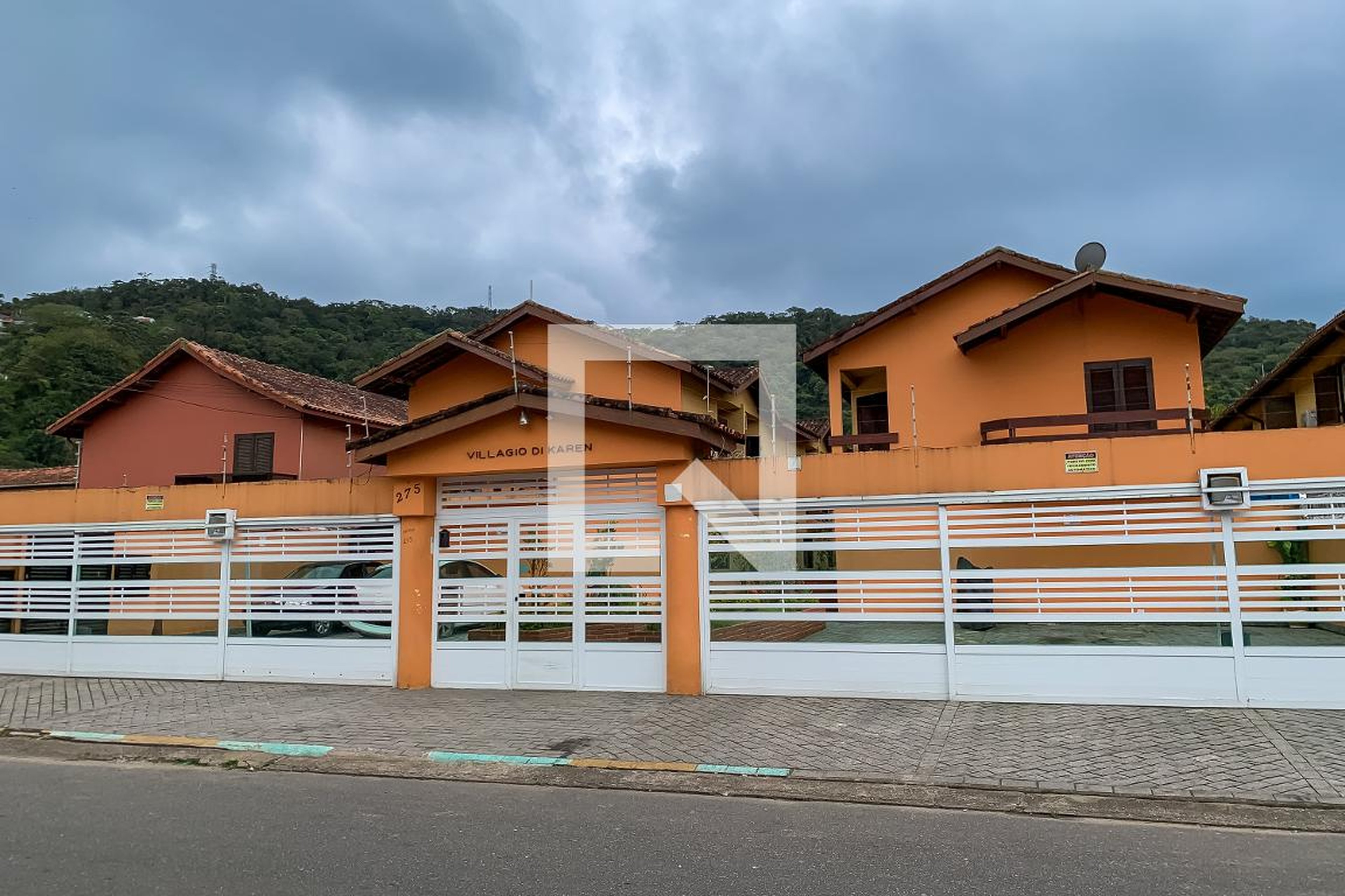 Fachada Condomínio Conjunto Residencial Vilaggio di Karen