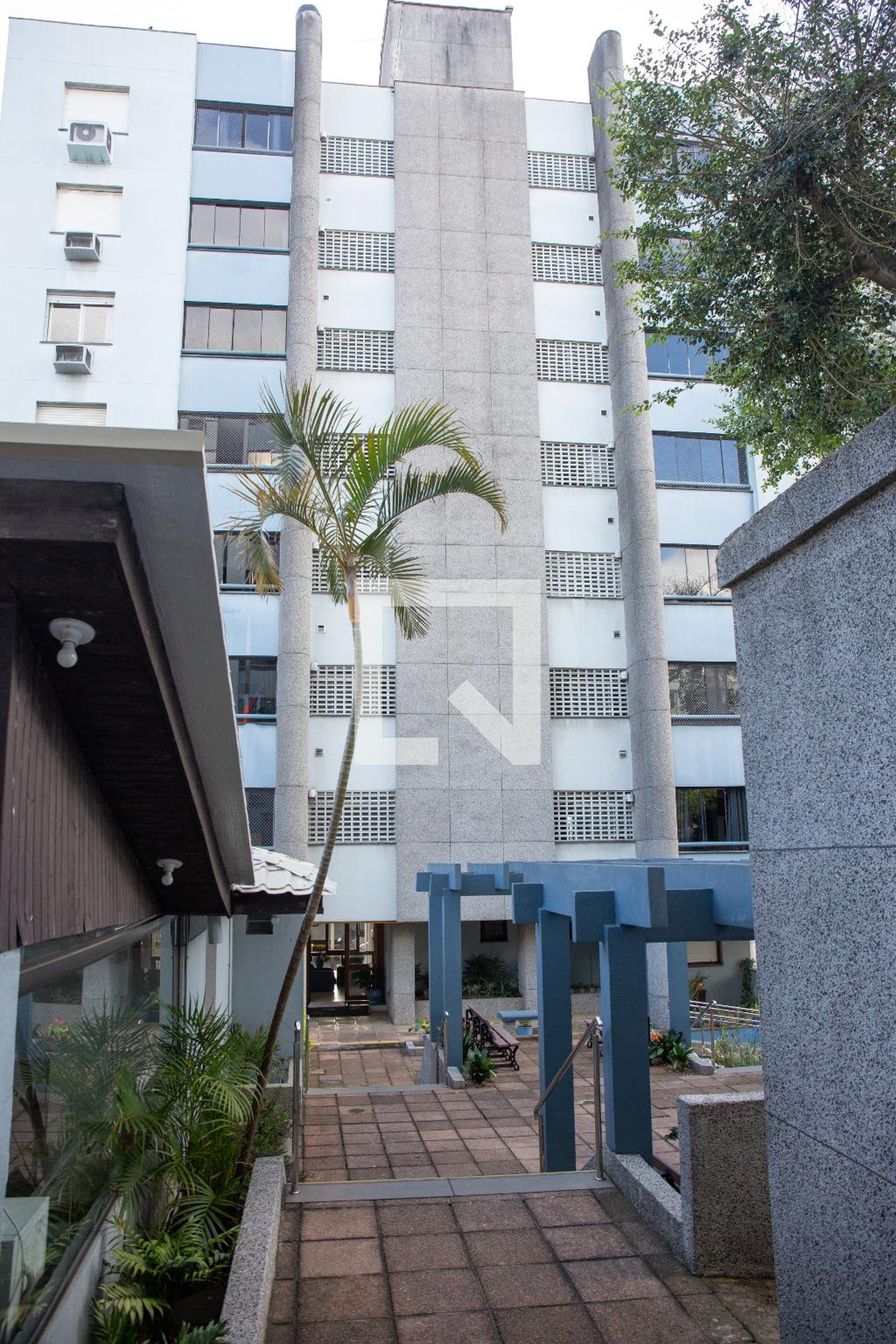 Fachada do Prédio Condomínio Edifio Plaza Velasquez