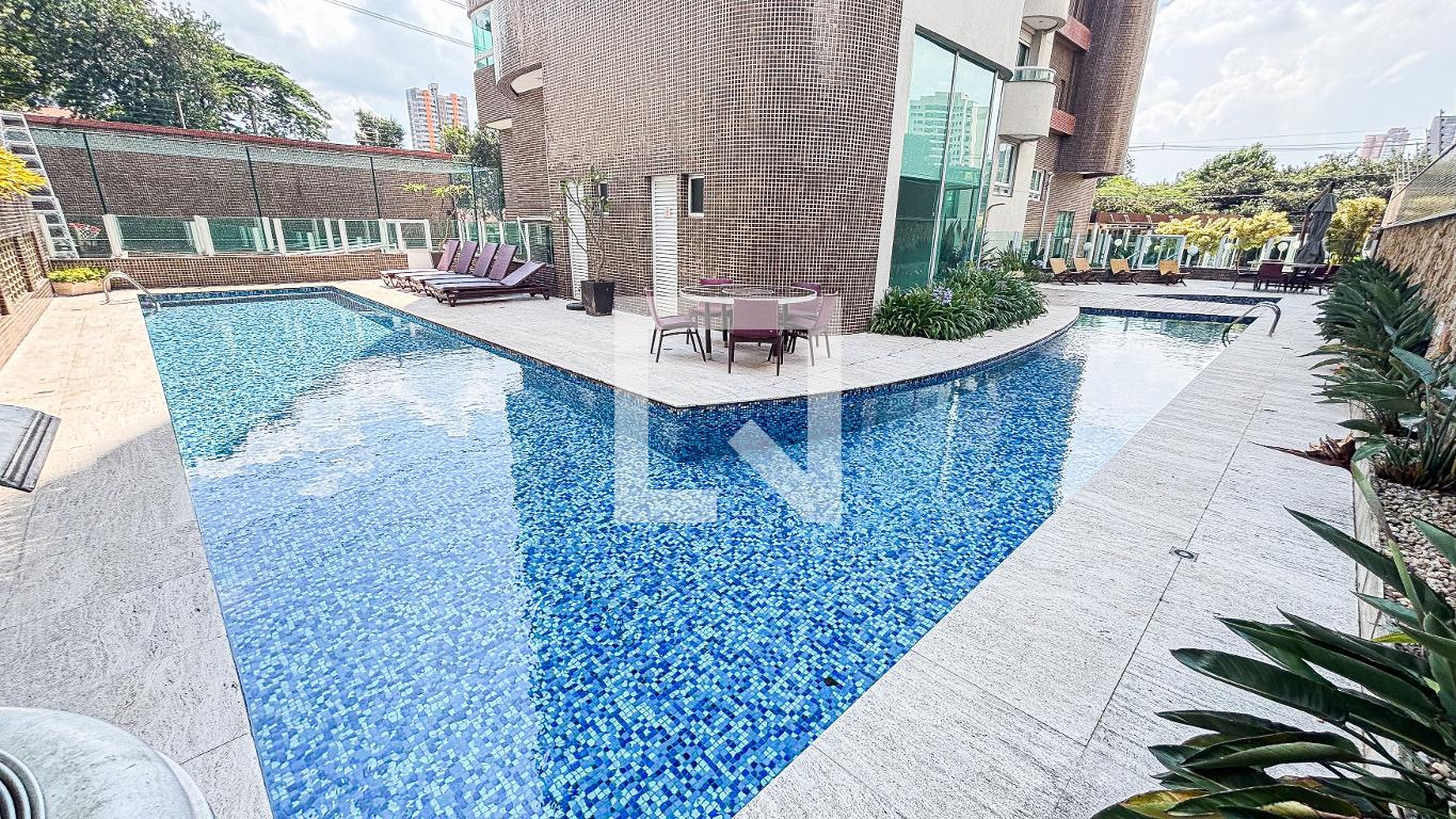 Piscina - Edifício Kalon Santo André