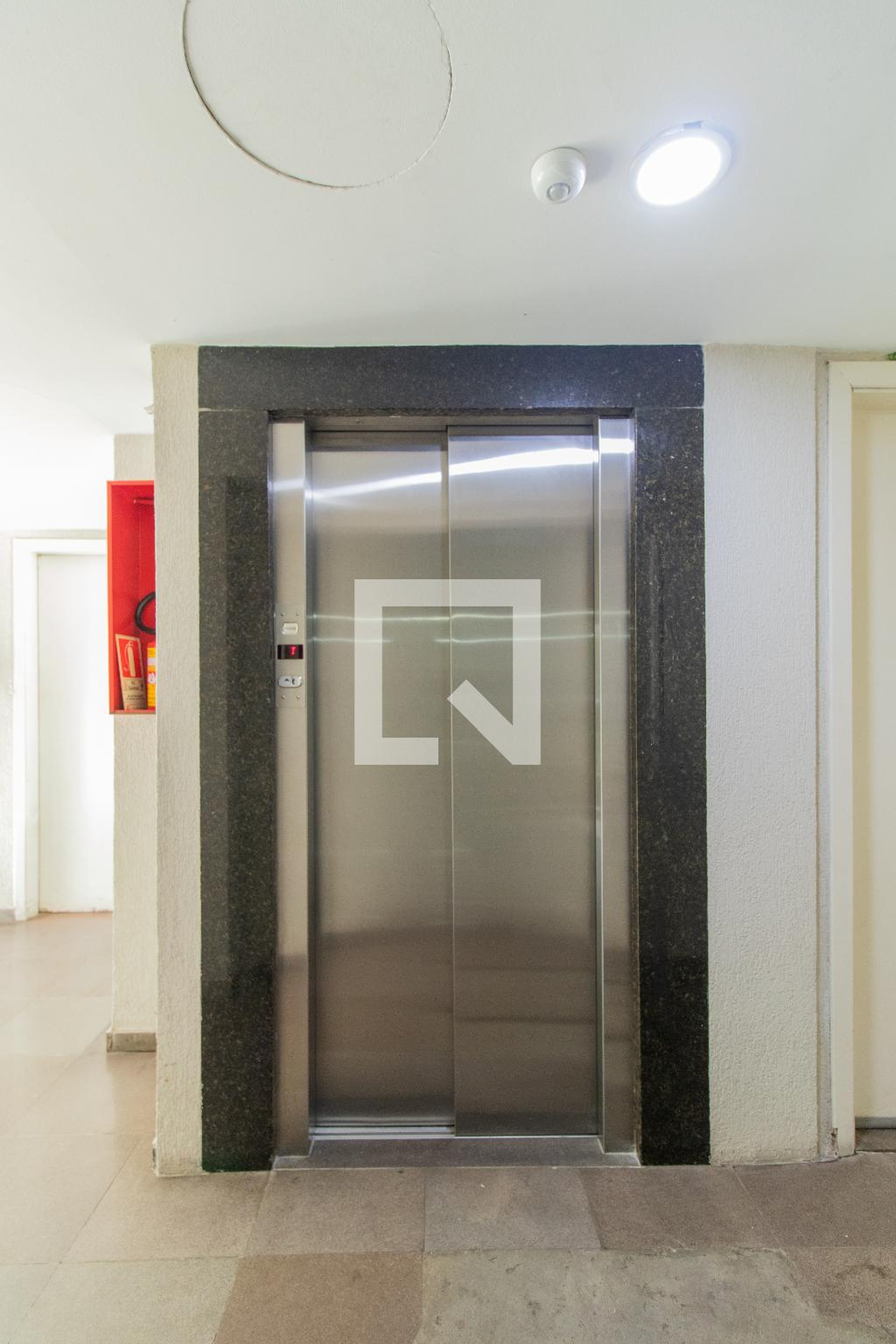 Elevador - Edifício Via Veneto