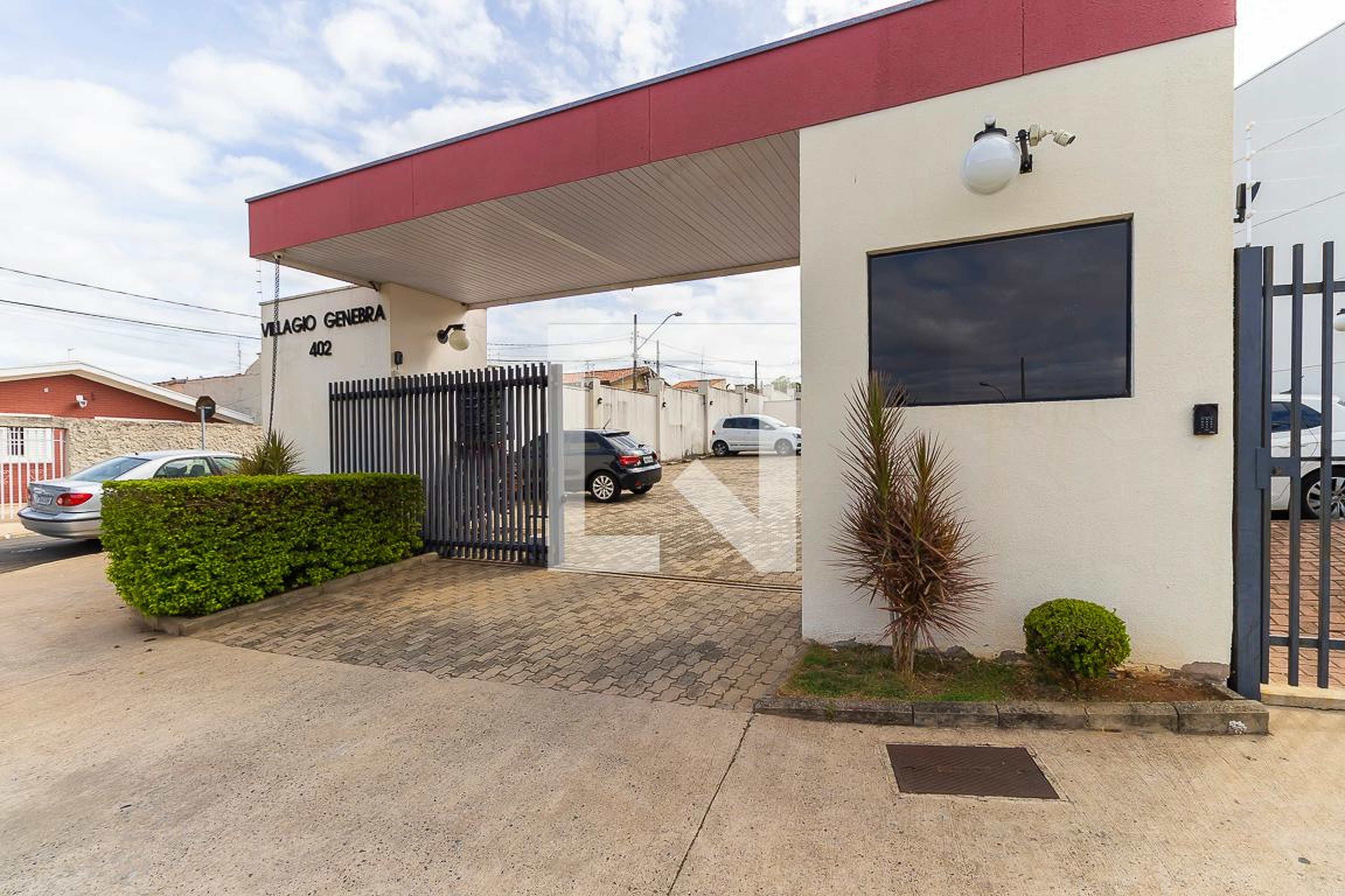 Fachada do condomínio Condomínio Villagio Genebra