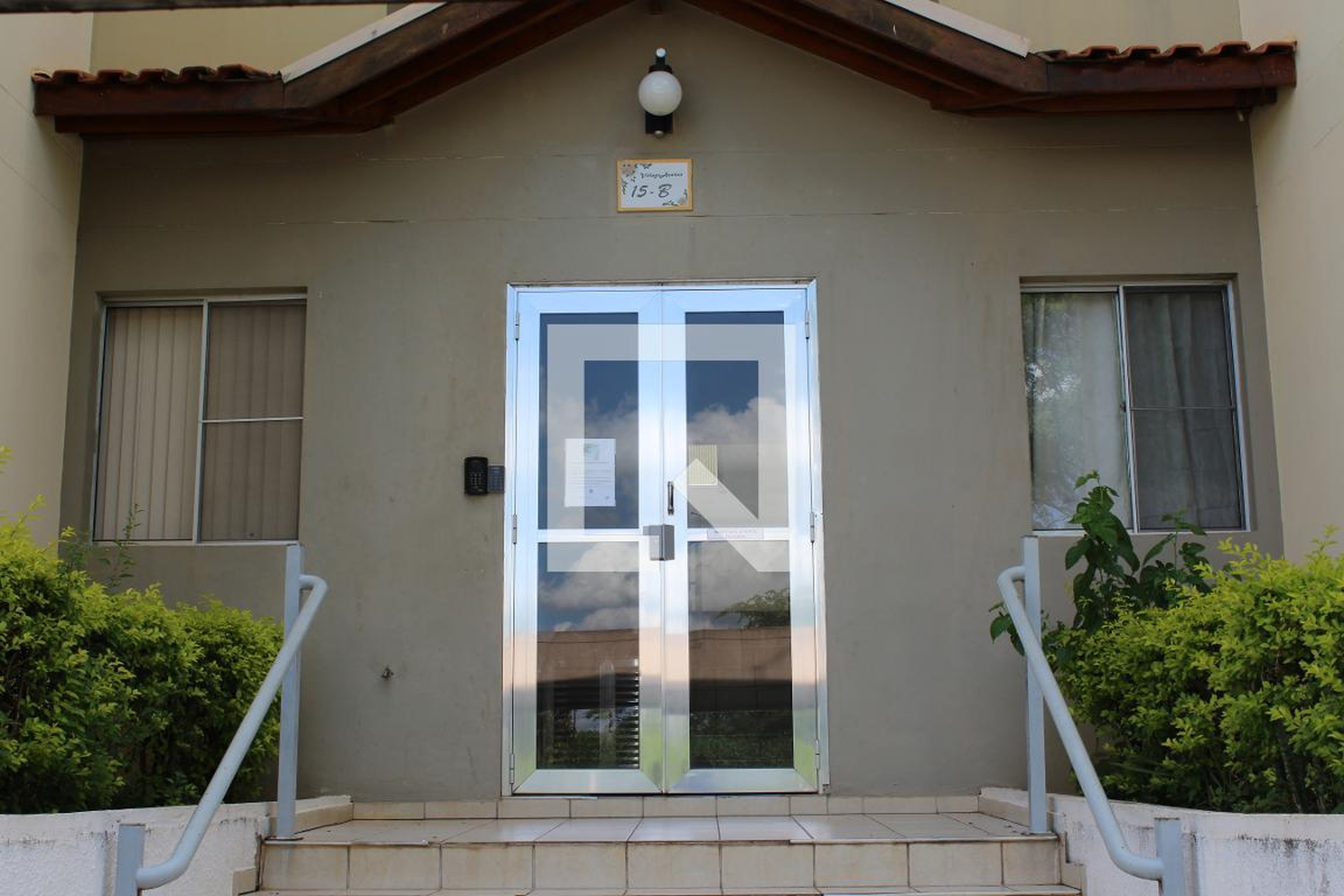 Área Externa - Azaléia