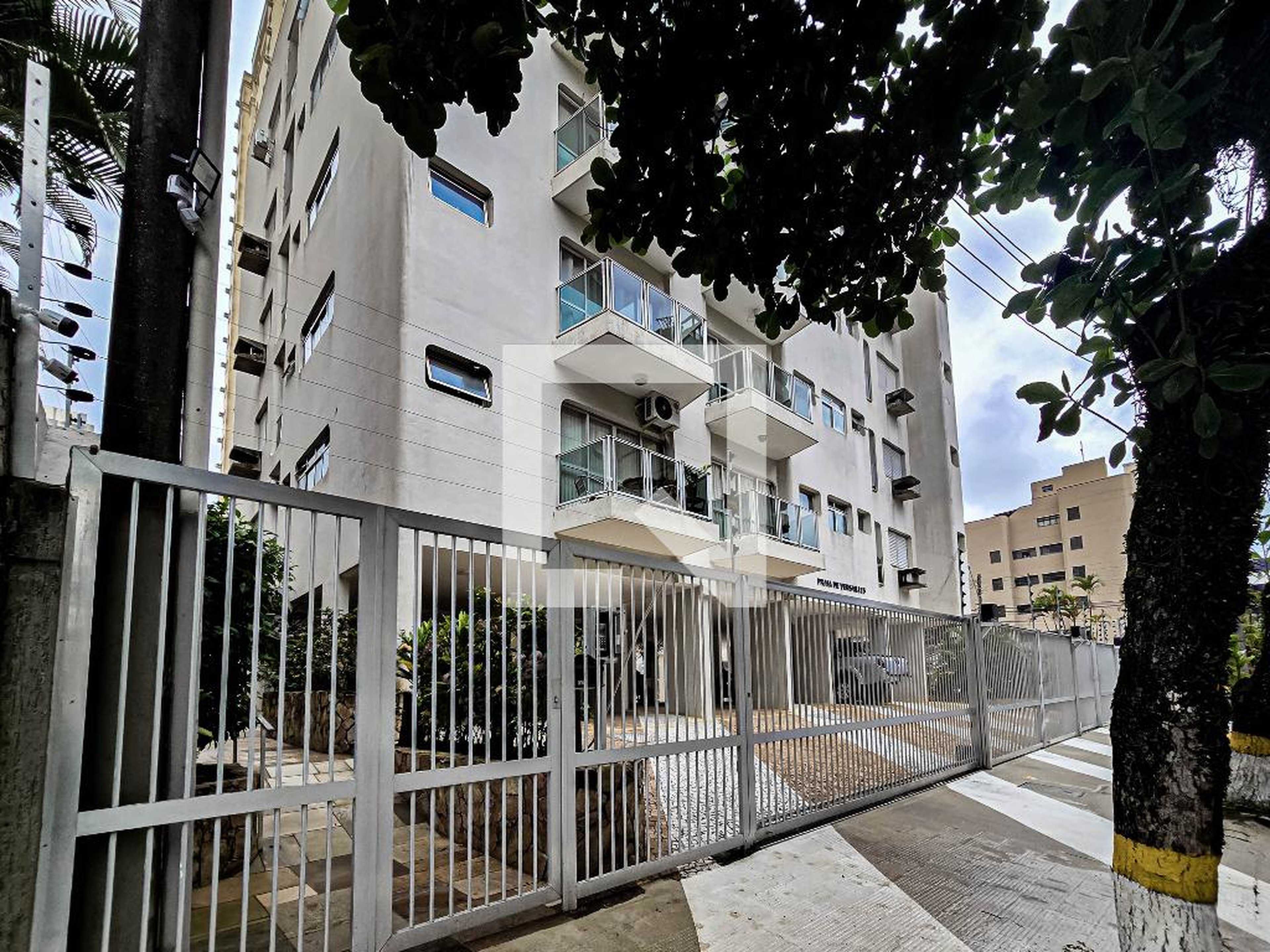 Fachada do Prédio Condomínio em Avenida do Parque, 37