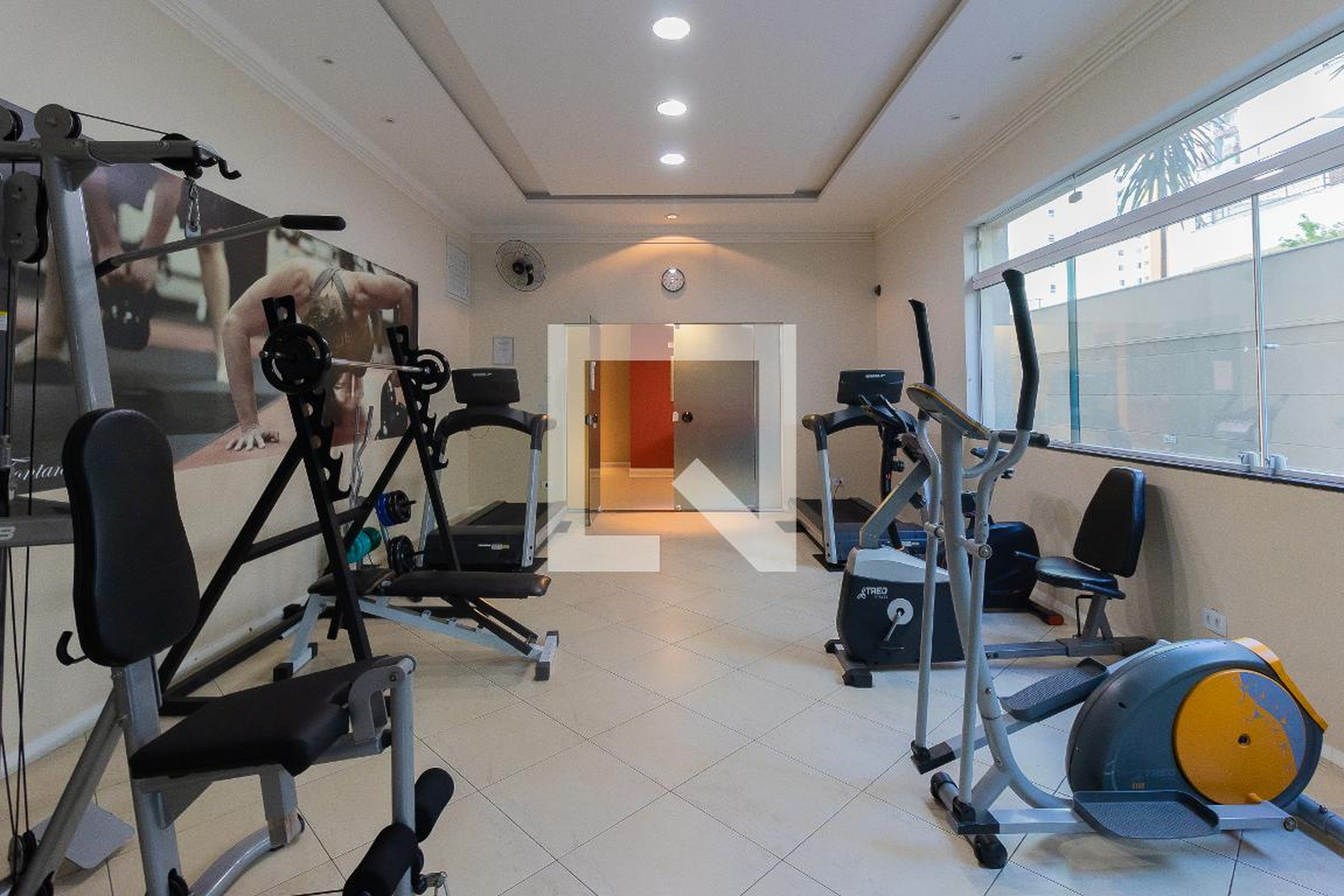 Academia - Fontana Di Trevi