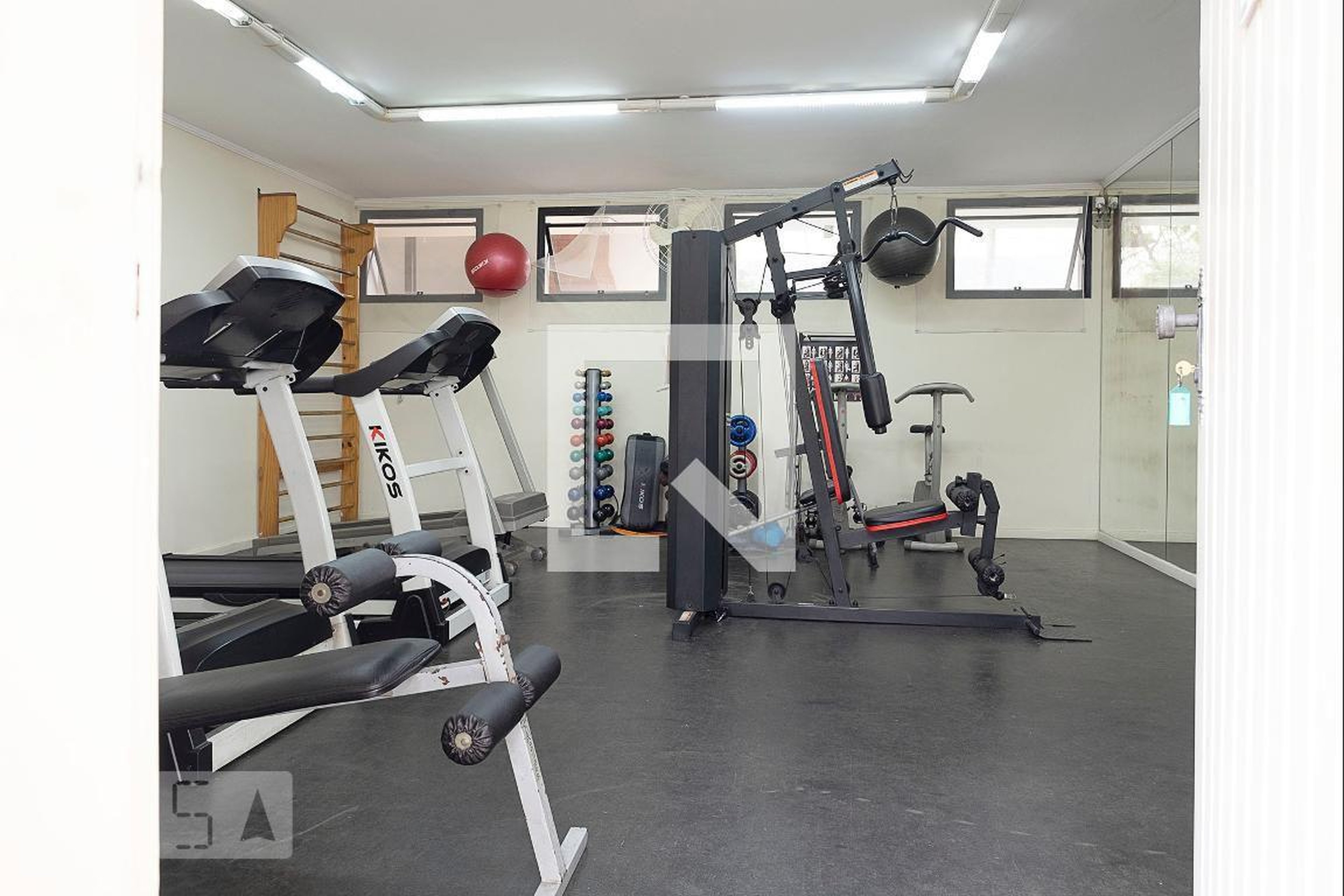 Academia - Plaza Del Sol